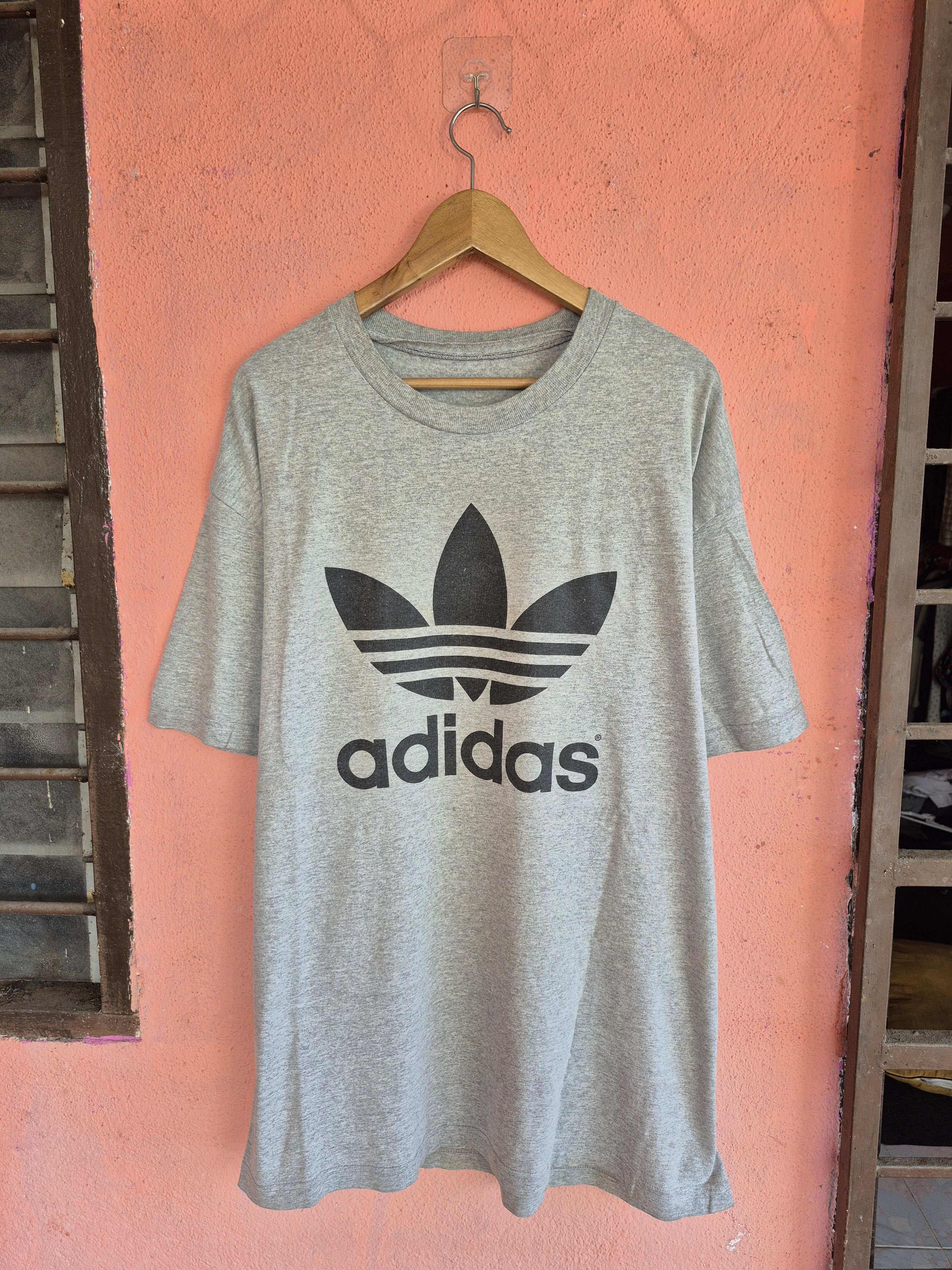 Vintage 🔥 Vintage Adidas Big Logo Backhit Tee Size US XL / EU 56 / 4 - 1 Thumbnail