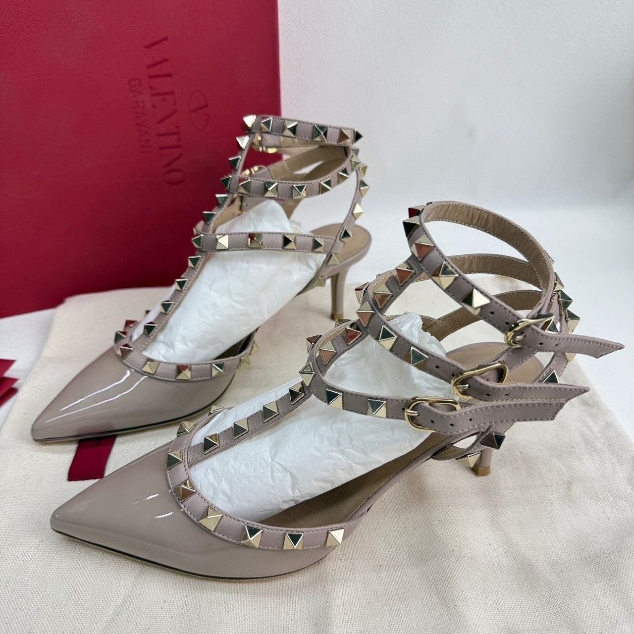 Valentino Valentino Patent Pink Lowtop Sneakers us_5 Women Size US 5 / IT 35 - 1 Thumbnail