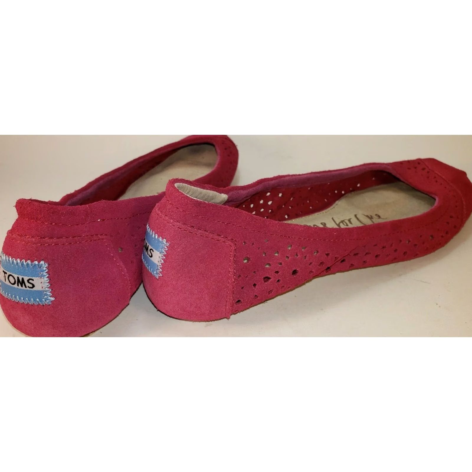 Vintage TOM'S Women's Flat US 8 M Suede Perforated Hot Pink Square Toe Slip-On Classic Perforated Flats Women’s")) Size US 8 / IT 38 - 3 Thumbnail