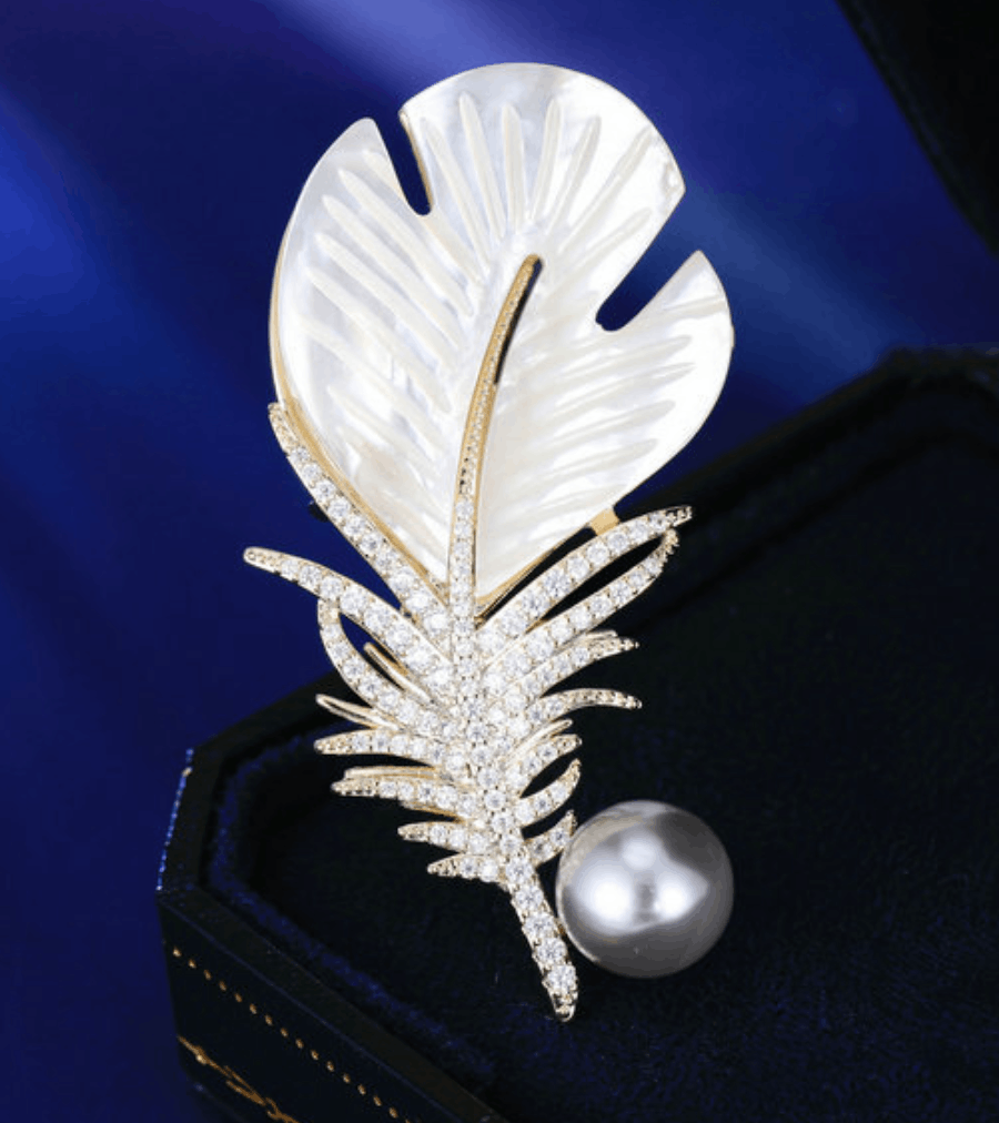 Japanese Brand Elegante Pearl Sheel Feather Brooch Size ONE SIZE - 3 Thumbnail