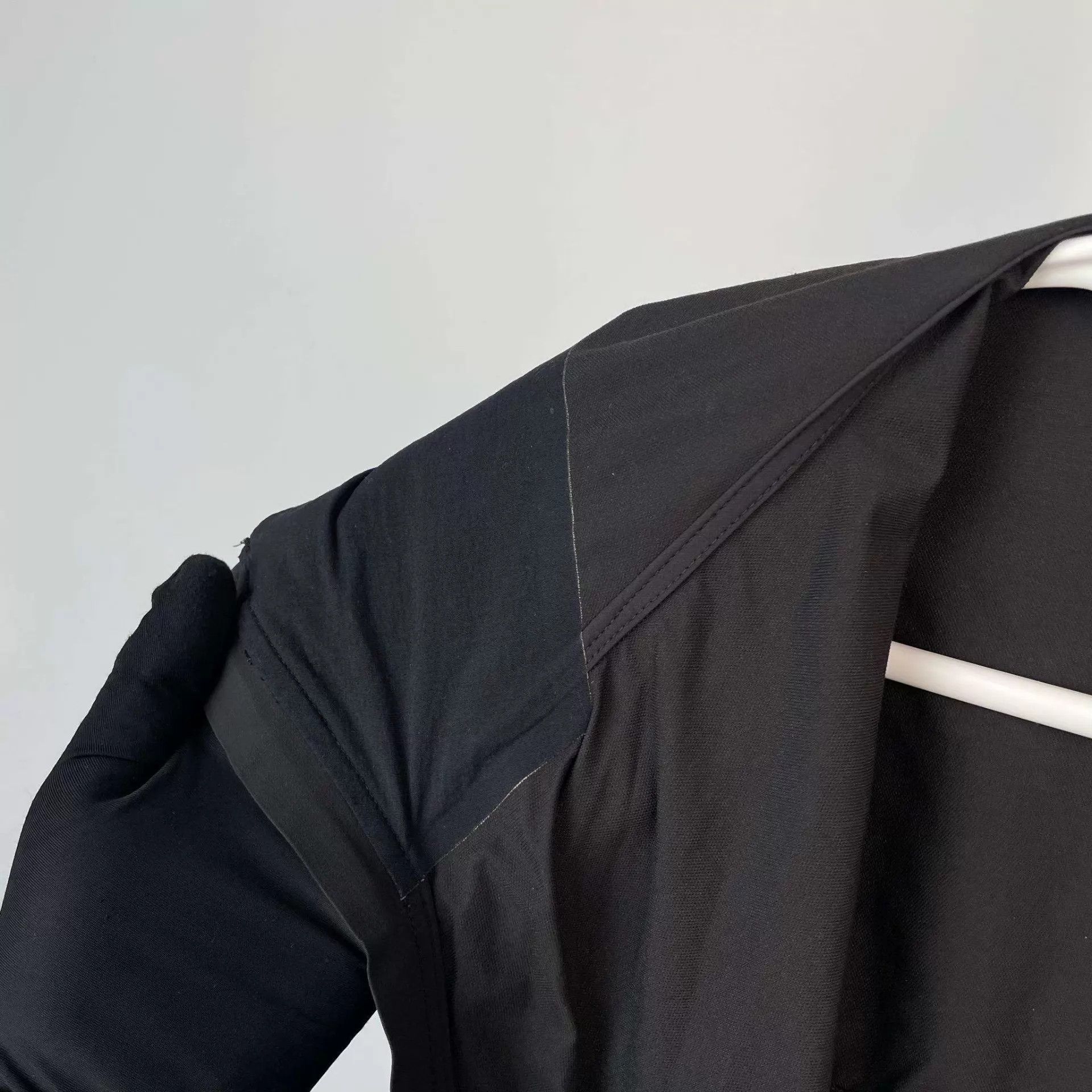 Arc'teryx Arc'teryx Sun Protection Jacket Black XL Size US XL / EU 56 / 4 - 7 Thumbnail