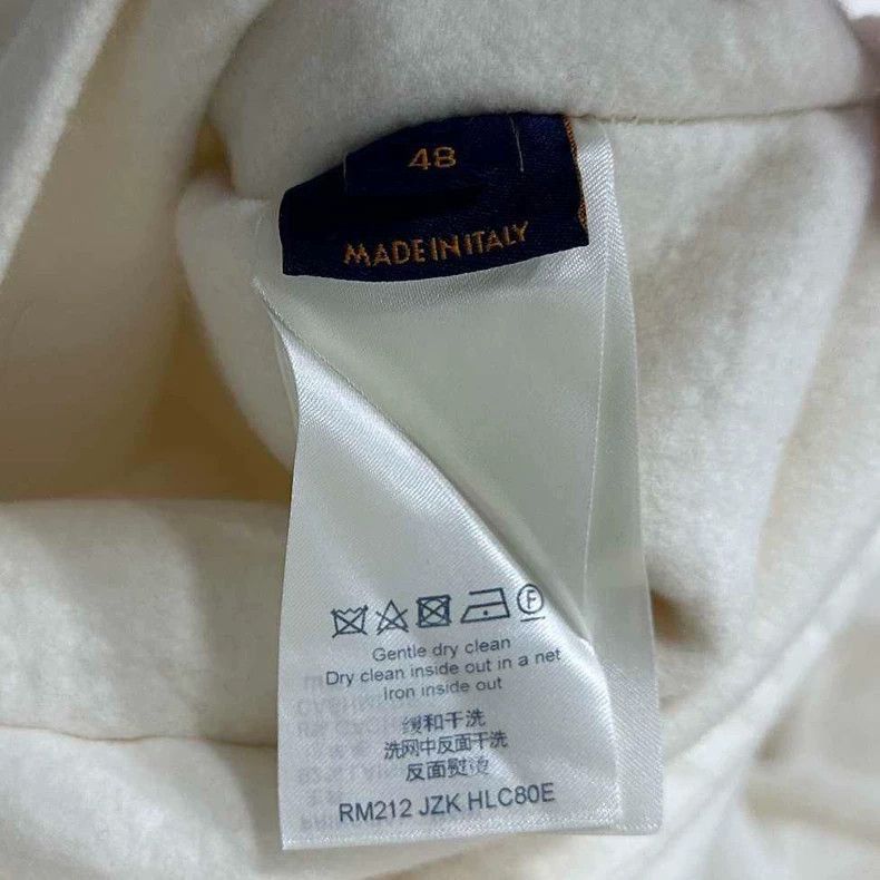 Louis Vuitton Louis Vuitton White Bathrobe Coat -2505 Size XL / US 12-14 / IT 48-50 - 6 Thumbnail