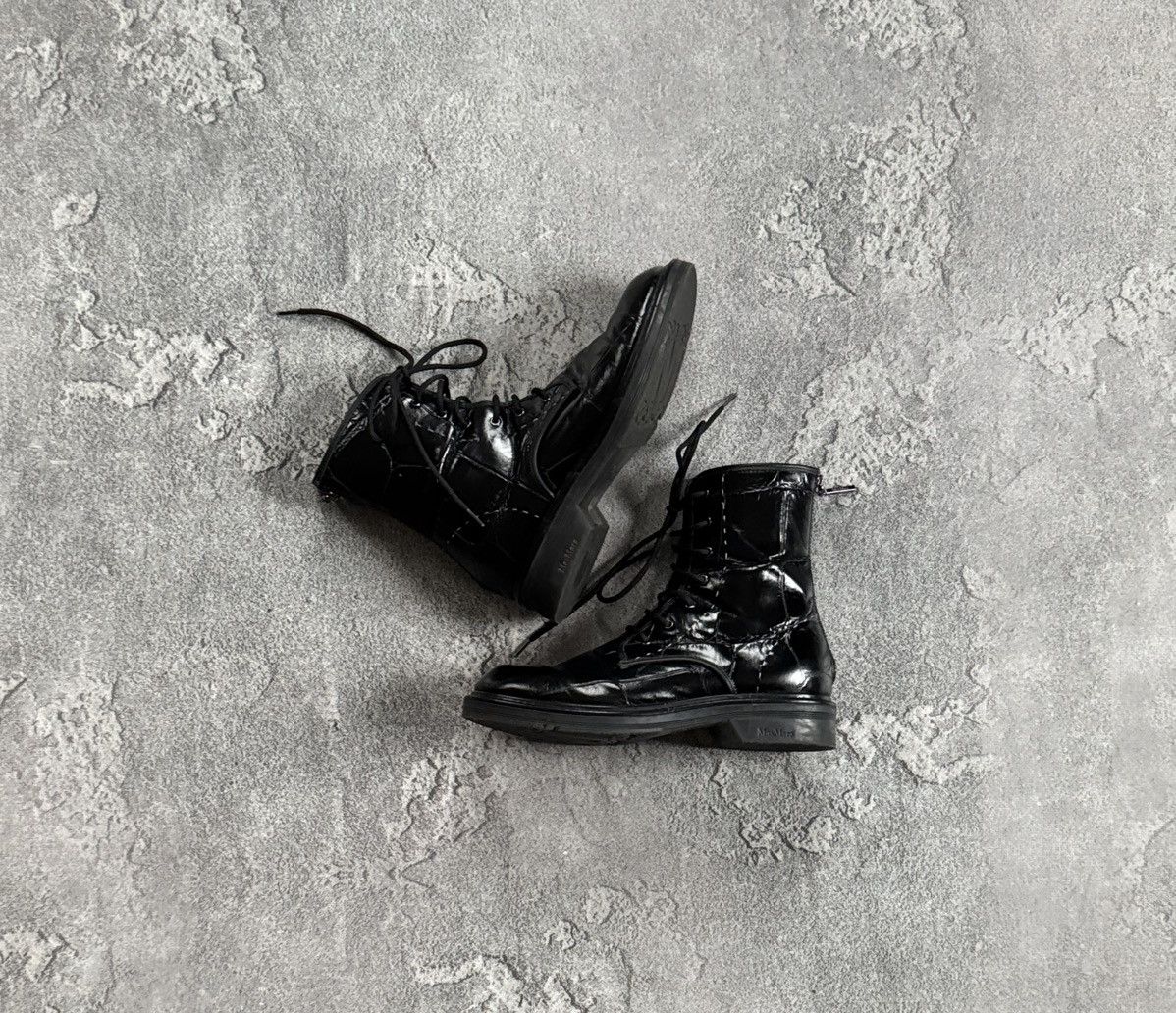 Max Mara Max Mara 37size black varnished leather shoes boots casual Size US 7 / IT 37 - 1 Thumbnail