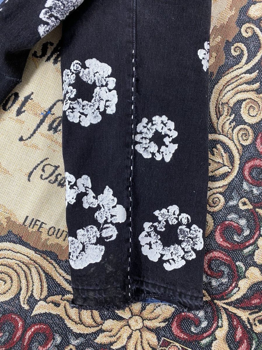 DENIM TEARS × Levi's DENIM TEARS Re-worked Levi’s [ PAIN ✞ ] Size US 28 / EU 44 - 11 Thumbnail