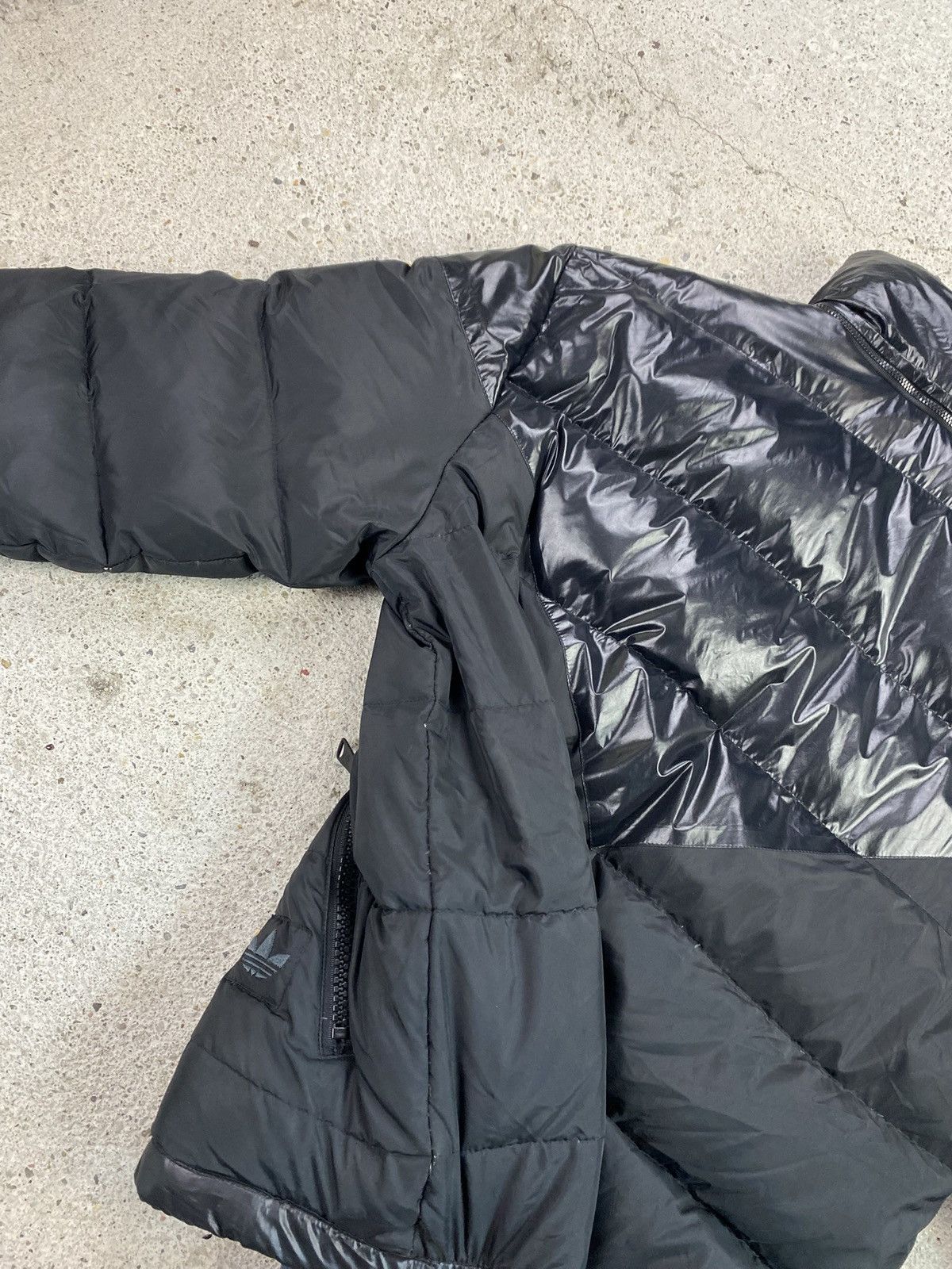 Adidas Adidas vintage puffer down jacket black 90s y2k Size US L / EU 52-54 / 3 - 18 Thumbnail