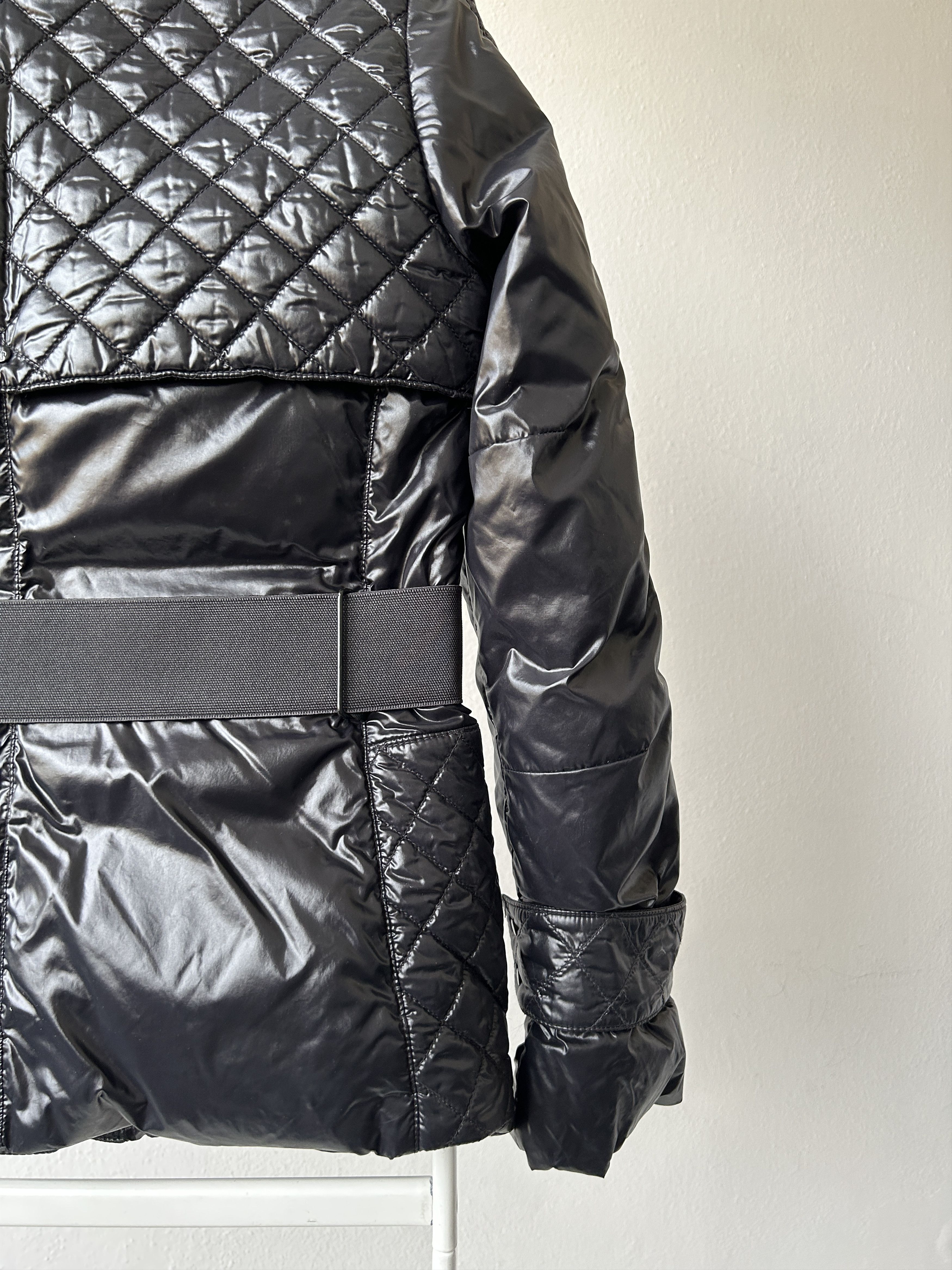 Moncler Moncler kingston belted quilted down jacket with badge Size M / US 6-8 / IT 42-44 - 9 Thumbnail