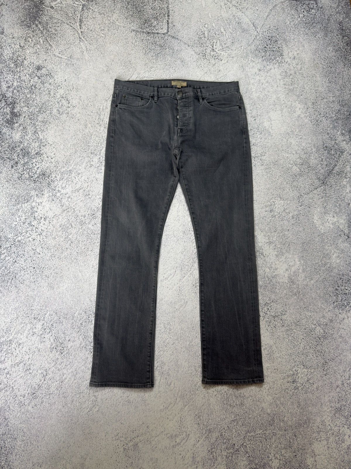 Burberry Burberry London England Straight Leg Grey Jeans Size 36x32 Size US 36 / EU 52 - 7 Thumbnail