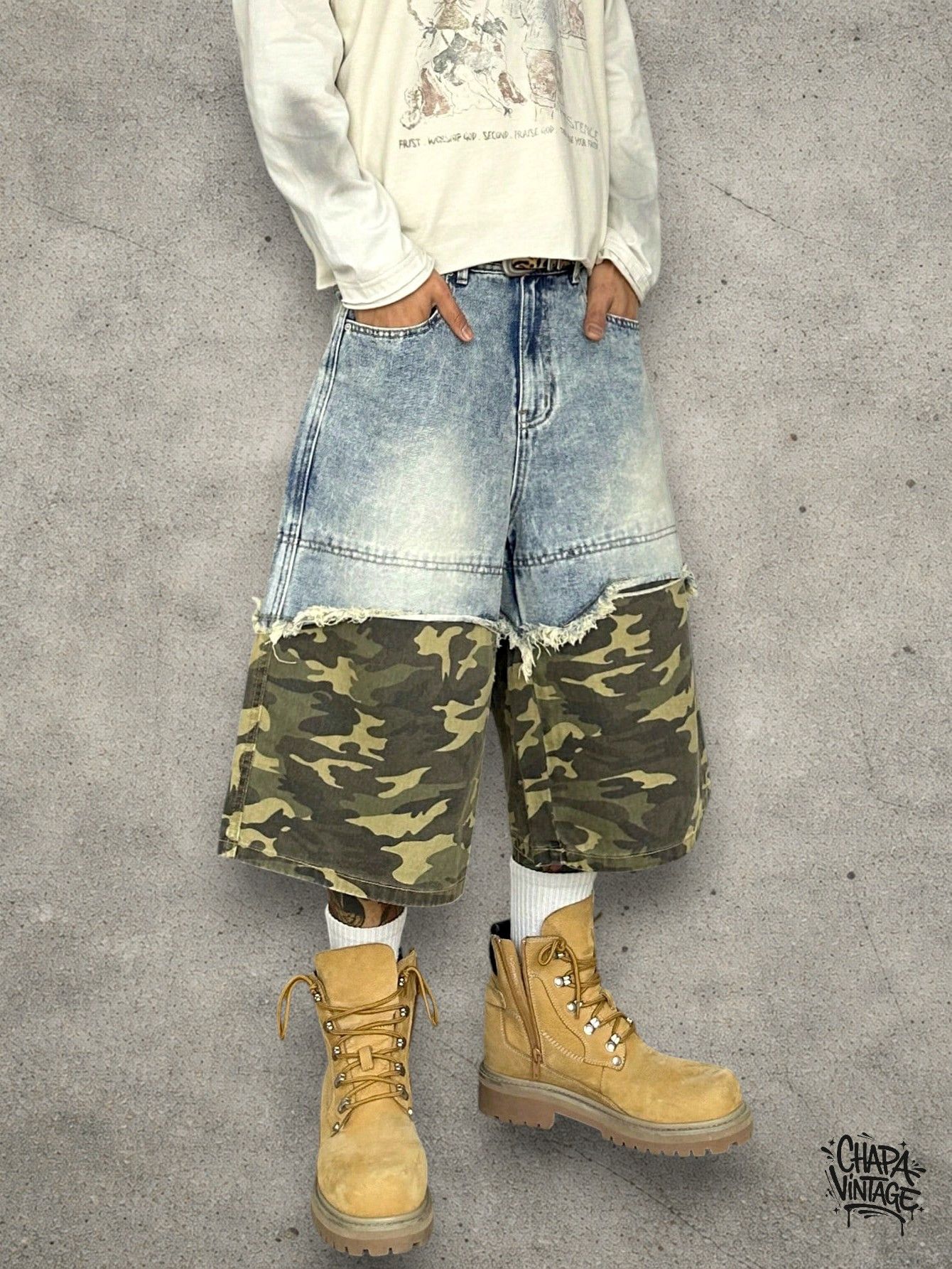 Jean Vintage straight camo jeans shorts Size US 32 / EU 48 - 1 Thumbnail