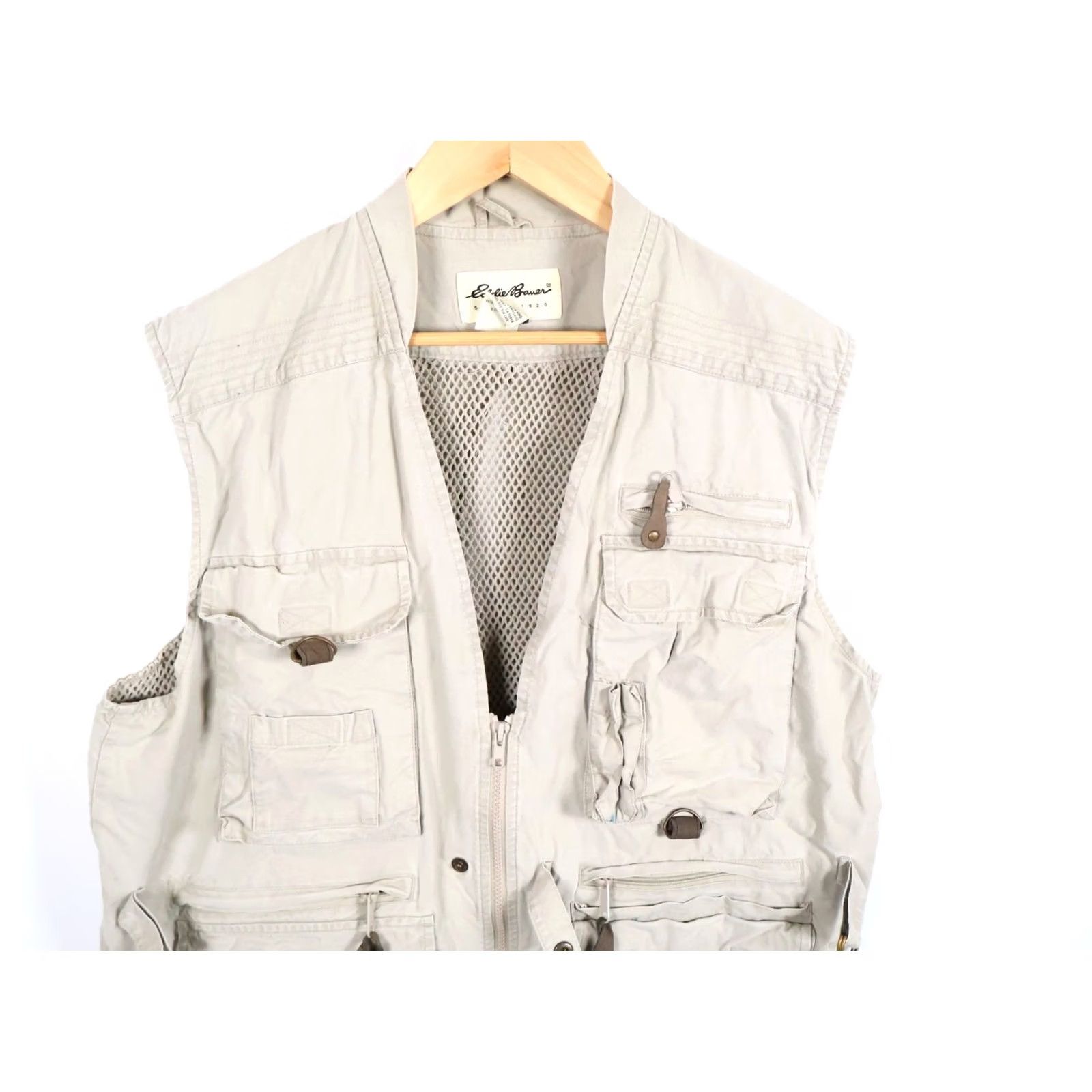 Eddie Bauer VINTAGE Eddie Bauer Vest Men L Beige Full Zip Pockets Outdoor Retro VTG Size US L / EU 52-54 / 3 - 7 Thumbnail