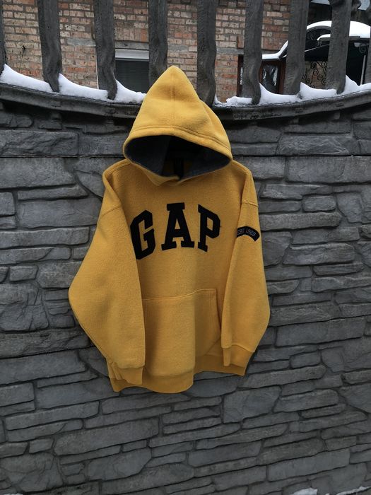 Yellow discount gap hoodie