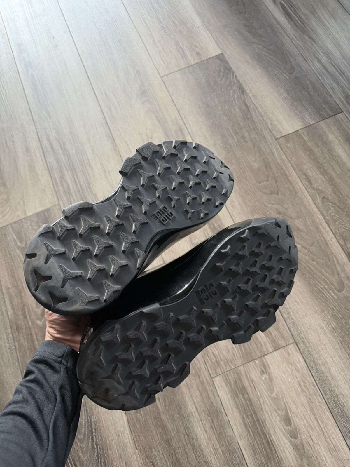 Givenchy Givenchy Monumental Mallow Sneakers Size US 11 / EU 44 - 5 Thumbnail