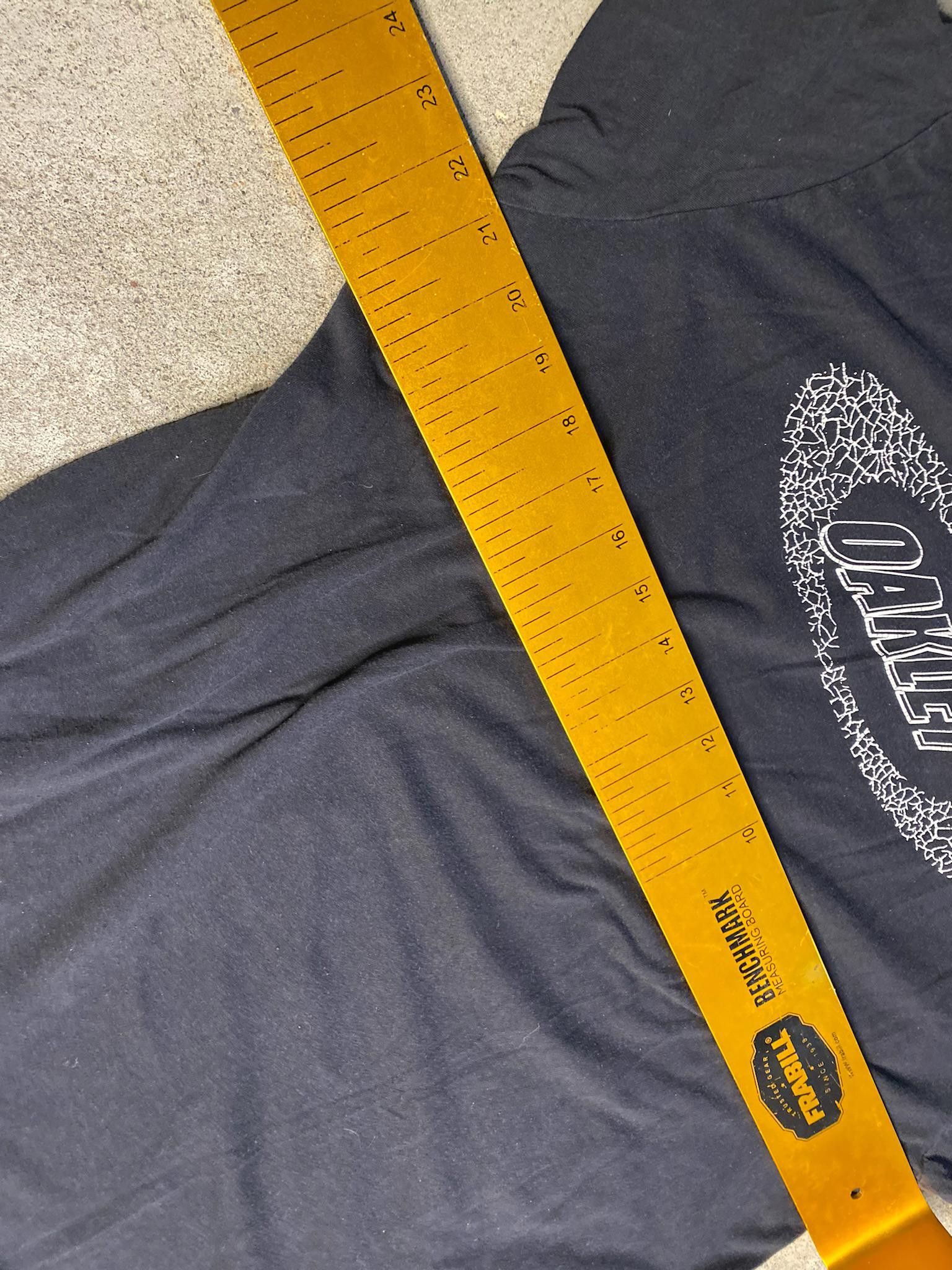 Oakley Vintage Oakley Black Double Sided T-Shirt Size XL Size US XL / EU 56 / 4 - 7 Thumbnail