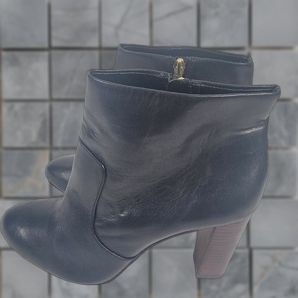 Ann Taylor ANN TAYLOR Womens Size 9M Black Leather Zip Ankle Bootie 3" Heels Boots Block Heel Casual Formal Party/Cocktail Size US 9 / IT 39 - 1 Thumbnail