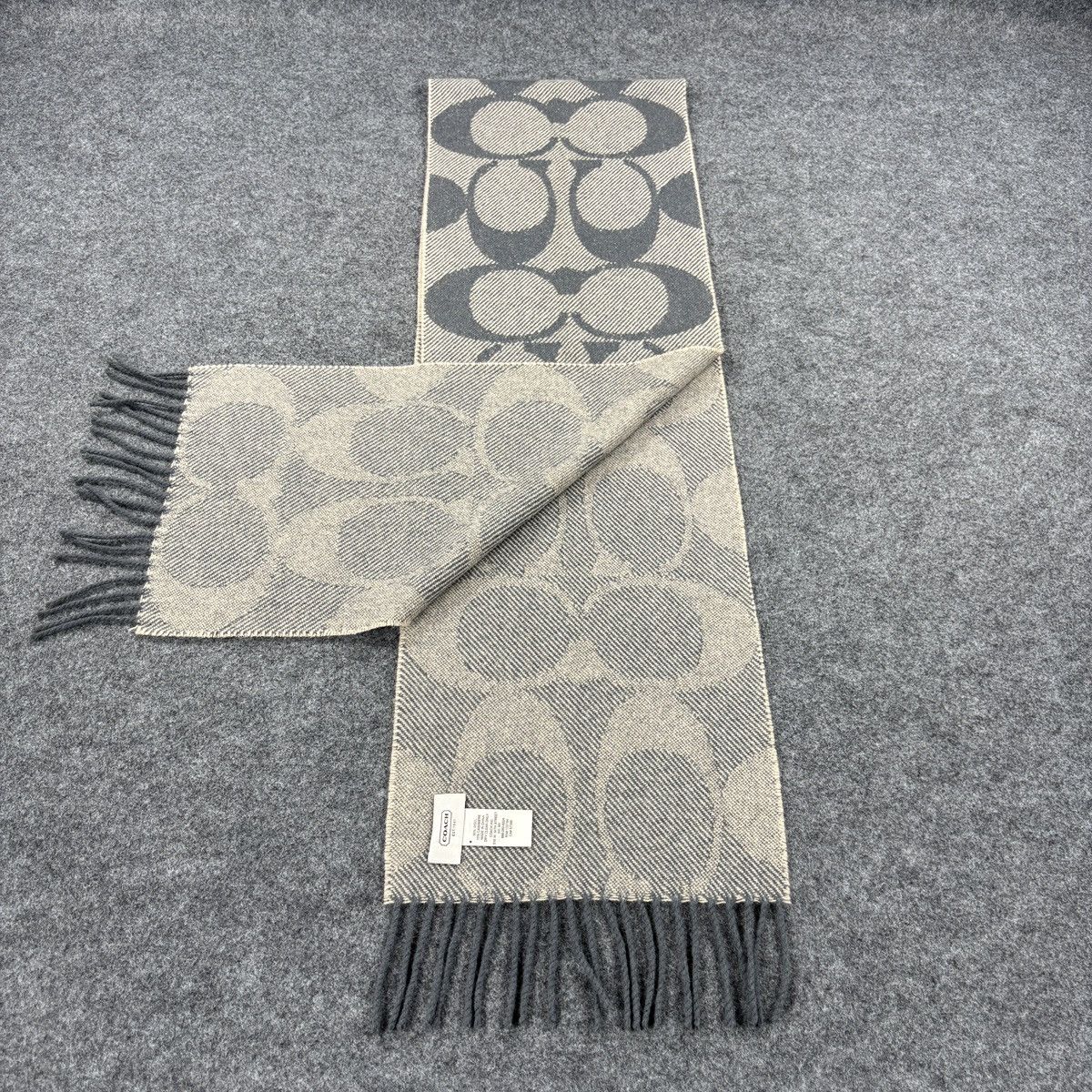 Coach Coach Scarf # D768 # Muffler # Neckwear Size ONE SIZE - 8 Thumbnail