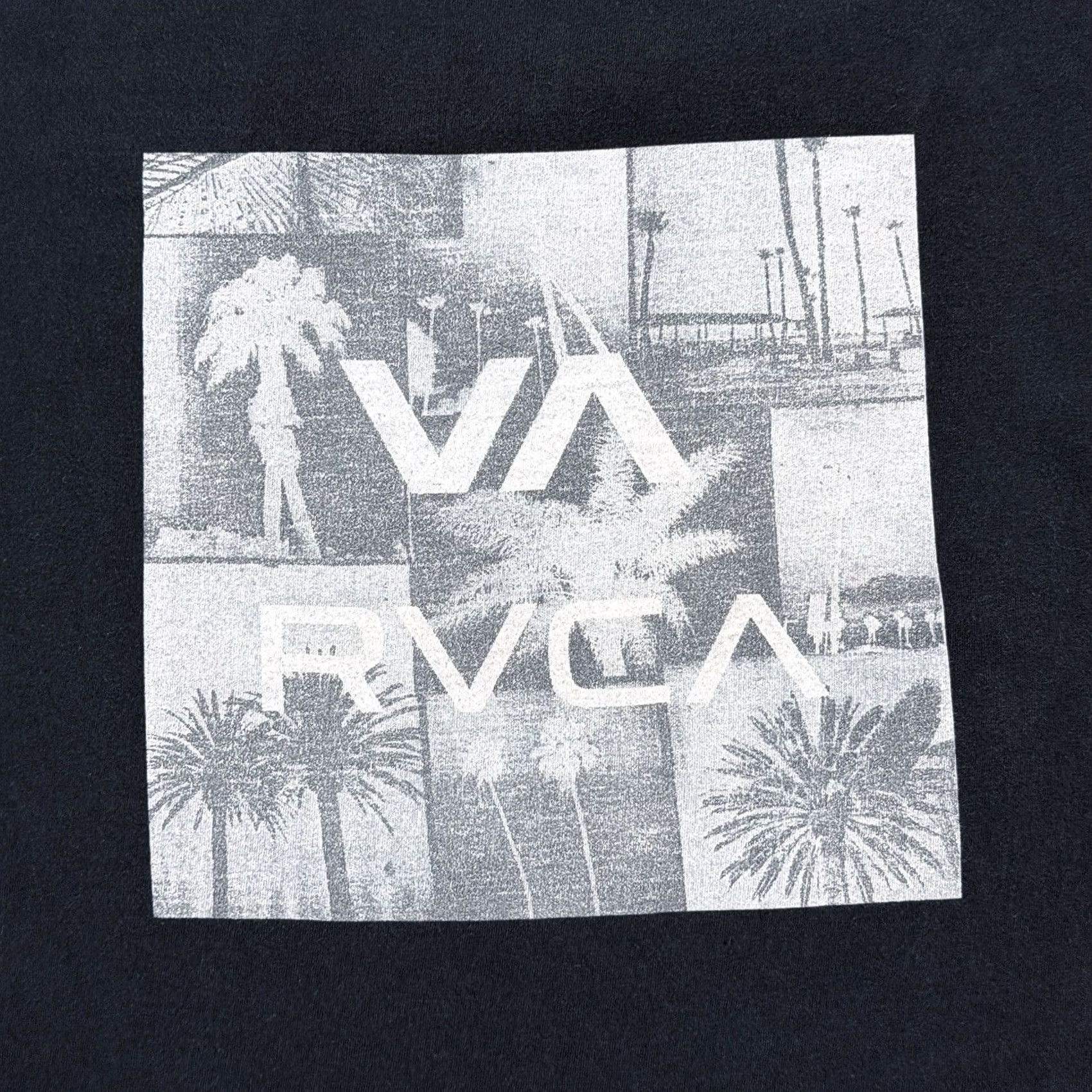 RVCA RVCA VA Graphic T-Shirt Men's Crewneck Short Sleeve Regular Fit Black Medium Size US M / EU 48-50 / 2 - 3 Thumbnail