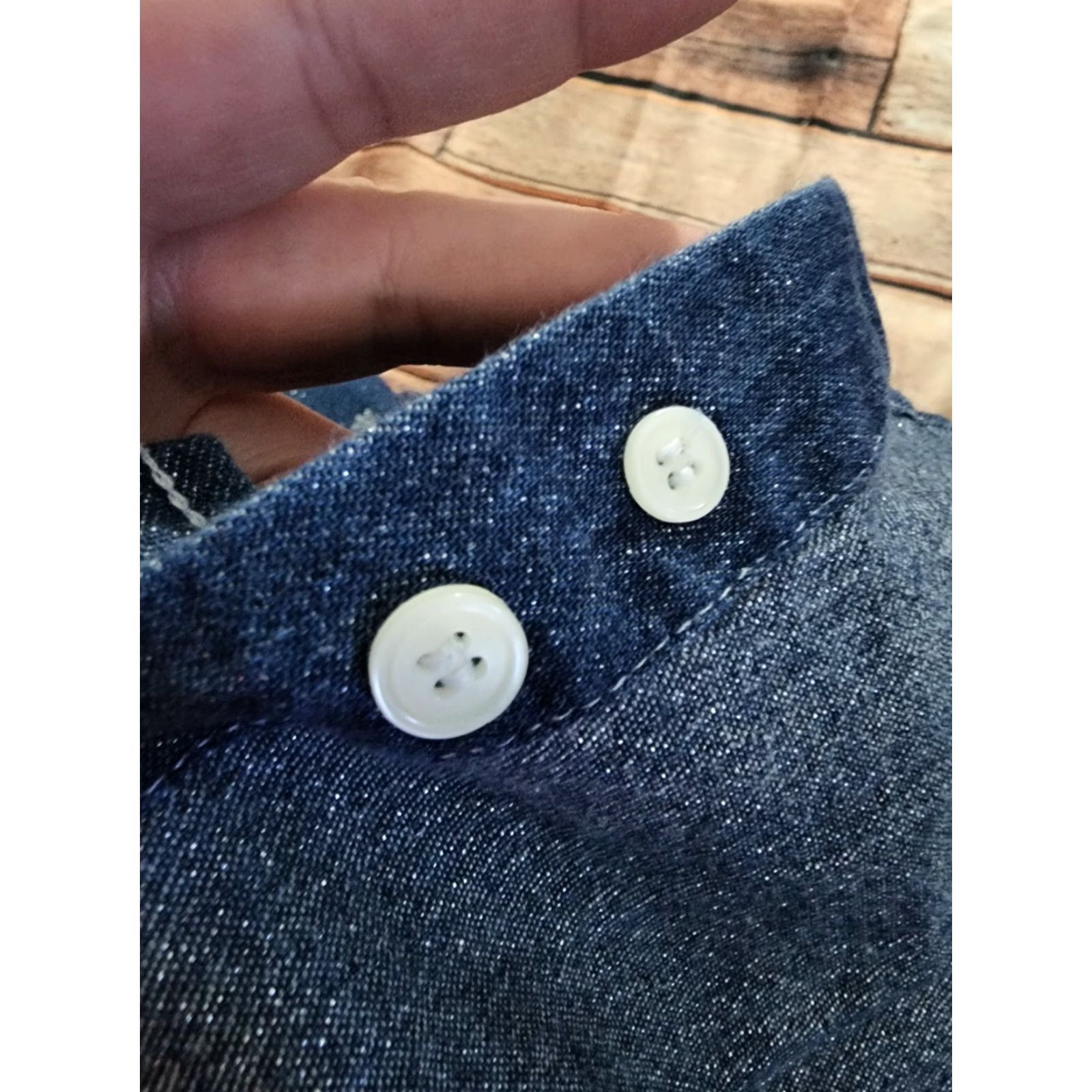 Disney VINTAGE Disney Denim Shirt Women XL Christmas Winnie the Pooh Tigger Santa Holiday Embroidered Glitter Button-Up Blue Denim Long Sleeve Size XL / US 12-14 / IT 48-50 - 5 Thumbnail