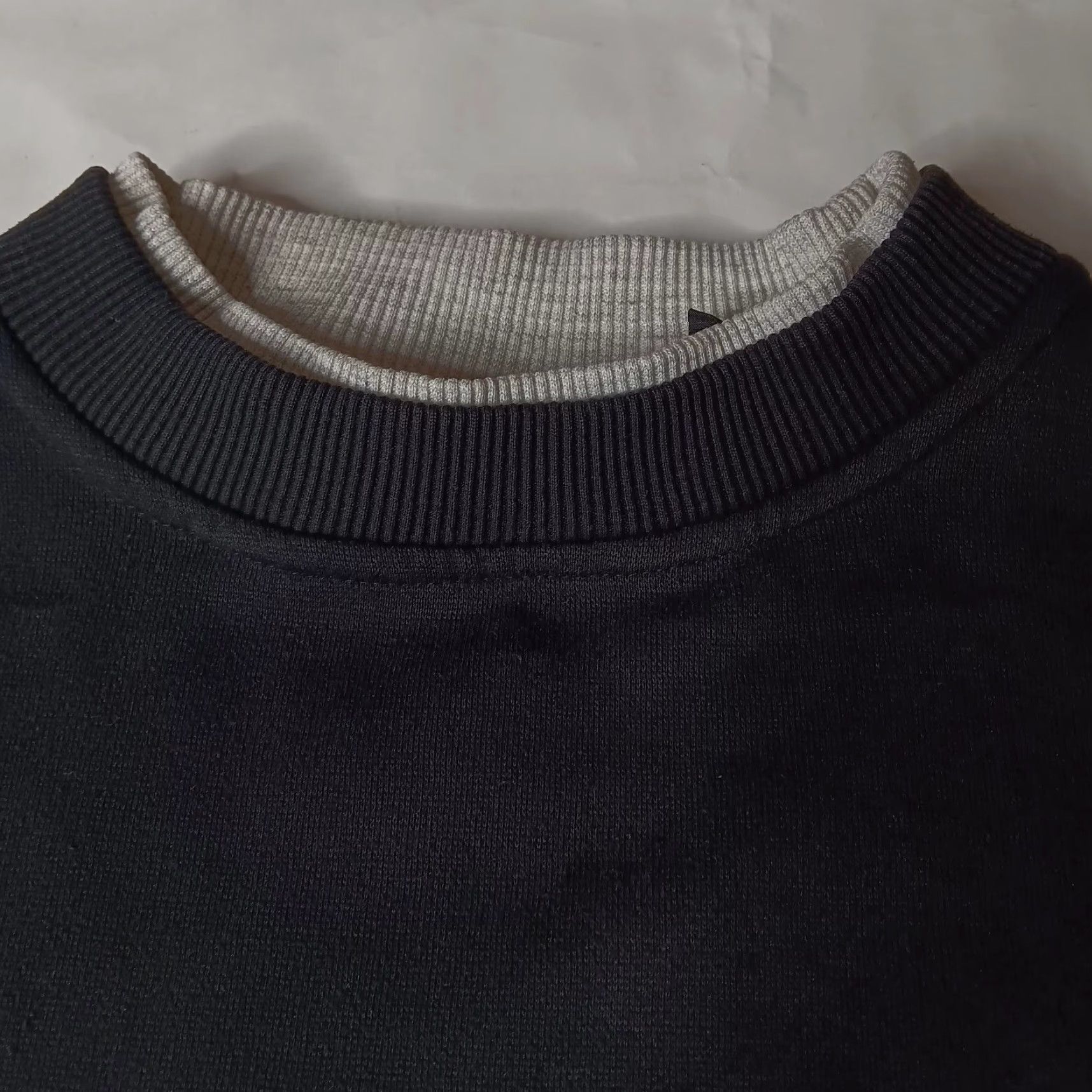 Vintage VINTAGE 80s Unisex Sweatshirt Crew Neck Black Gray Stripe Polyester Cotton Knit PullOver M Regular Men Size US M / EU 48-50 / 2 - 5 Thumbnail