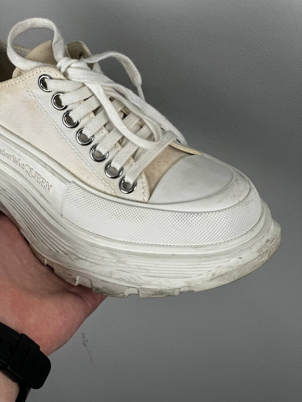 Alexander McQueen Alexander McQueen Tread Slick White Canvas Low Top Sneakers Size US 6 / IT 36 - 4 Thumbnail