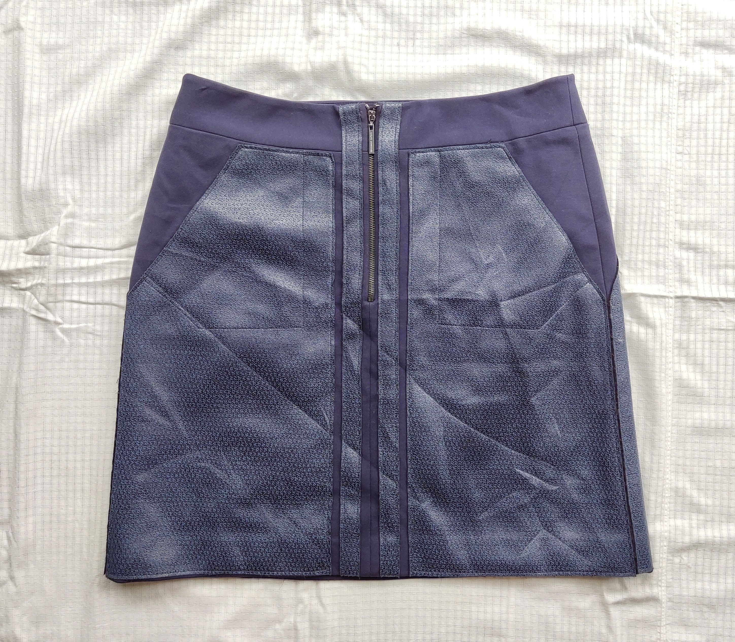 Adolfo Dominguez (SK71) Adolfo Dominguez Navy Blue Front Zip Skirt Sz 6 / 40 Size 28" / US 6 / IT 42 - 1 Thumbnail