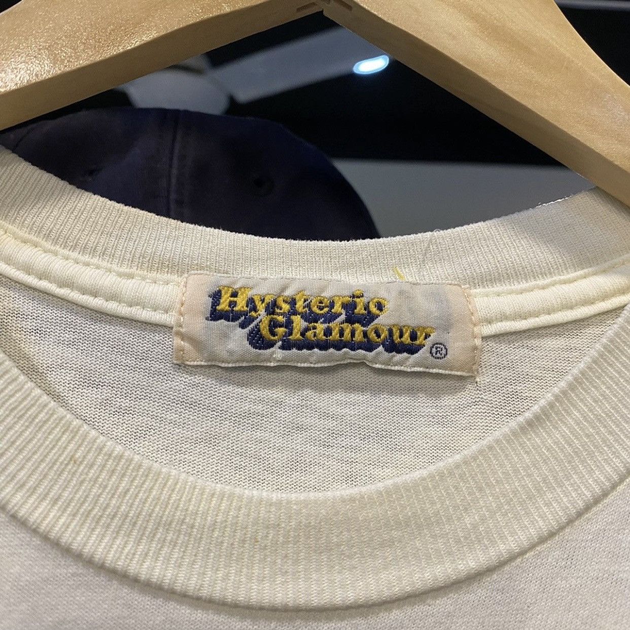 Hysteric Glamour × Vintage VINTAGE‼️Hysteric Glamour Bear Tee Size US S / EU 44-46 / 1 - 17 Thumbnail