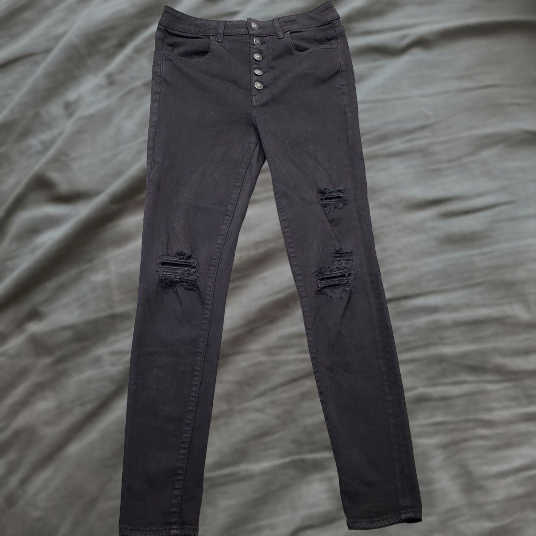 American Eagle Outfitters American Eagle Outfitters Jeans Women 6 Black Skinny 5-Pocket Next Level Stretch 28" Inseam Distressed? No Size 28" / US 6 / IT 42 - 1 Thumbnail
