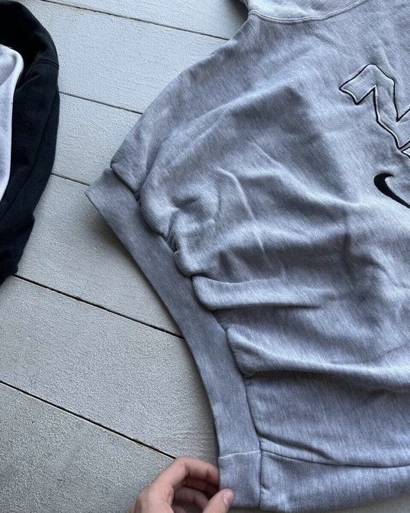 Nike GRAIL🚨90s Nike Big Logo Swoosh Oversized Sweatshirt y2k rare Size US S / EU 44-46 / 1 - 5 Thumbnail