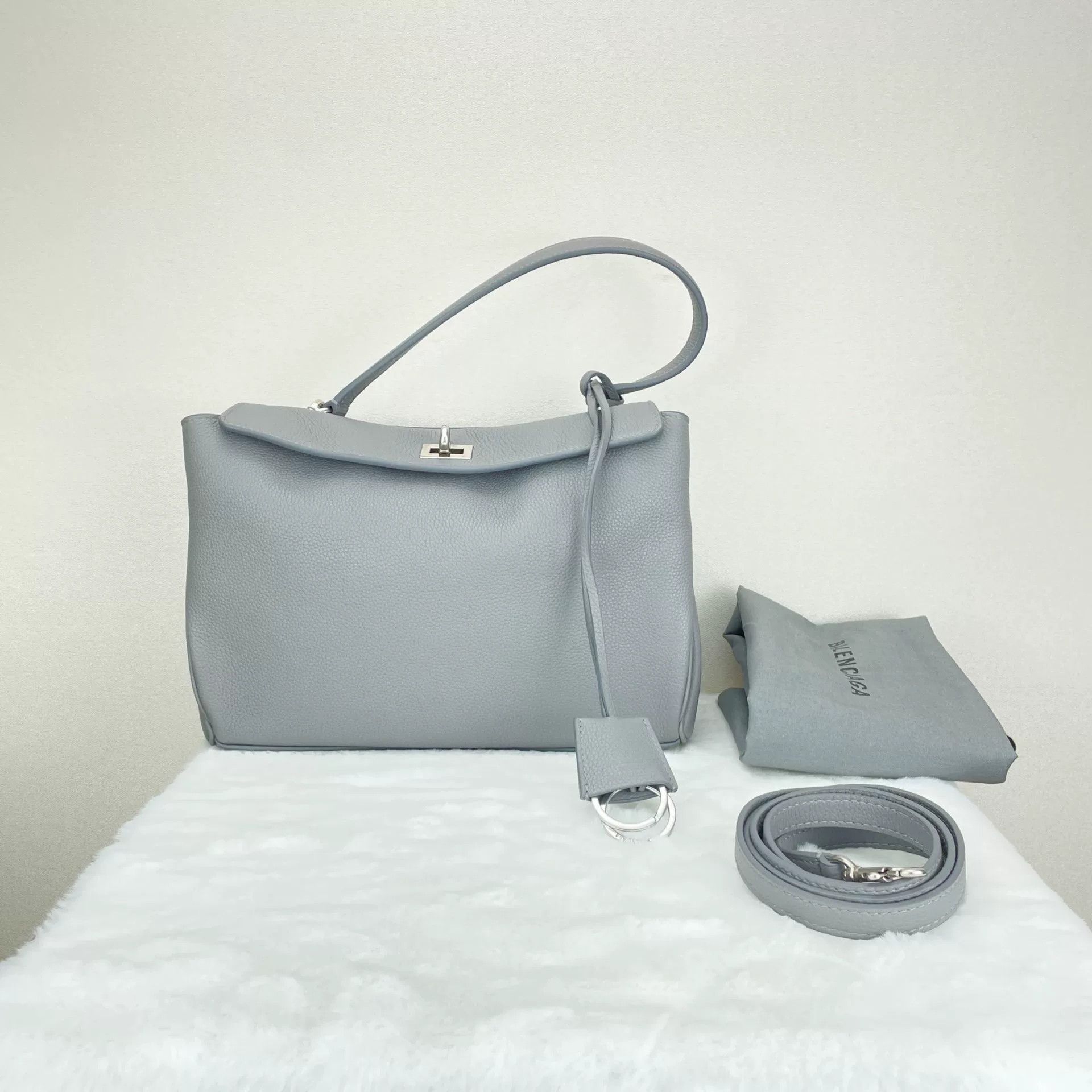 Balenciaga Pre-loved Bag Very good condition Size ONE SIZE - 1 Thumbnail