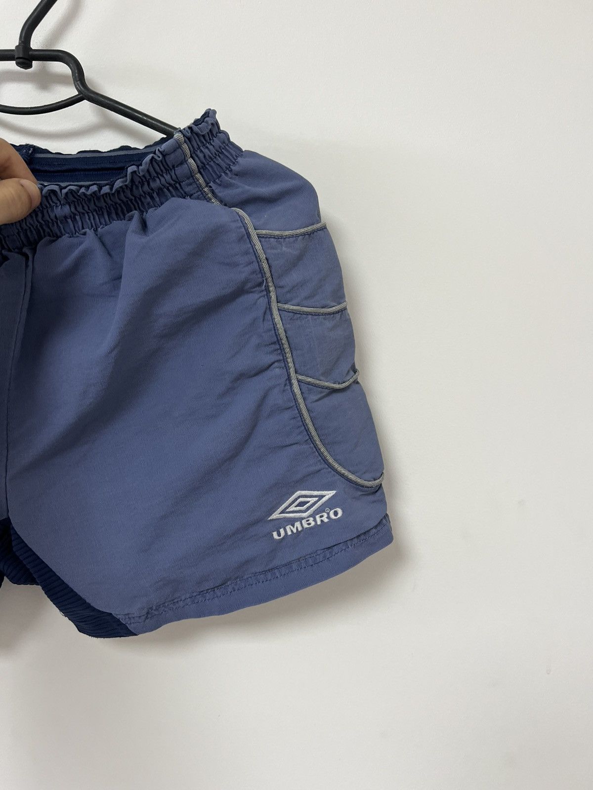 Umbro Vintage Manchester United 1999/2001 Umbro Football Shorts XS Size US 30 / EU 46 - 11 Thumbnail