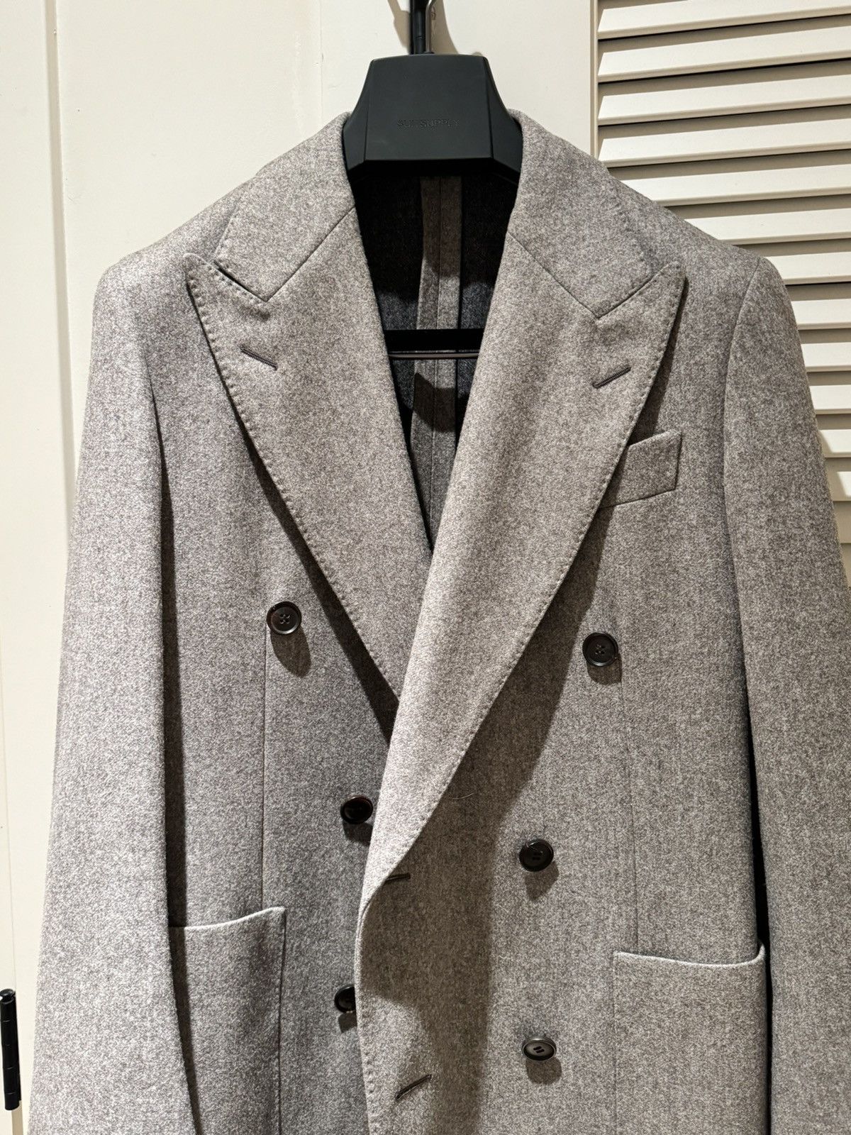 image of Suitsupply Beautiful Coat 38R in Grey, Men's (Size Medium)