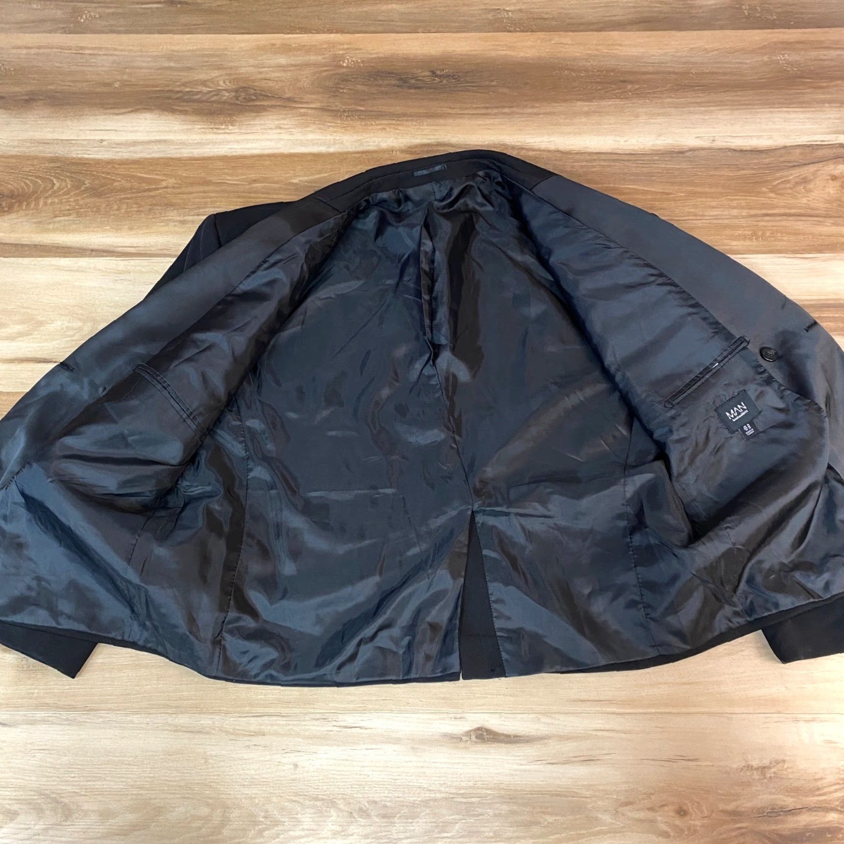 Vintage BoohooMAN Black Double Breasted Tuxedo Blazer Jacket Mens Size 36 EU Regular Satin Lapel Size 36R - 2 Thumbnail