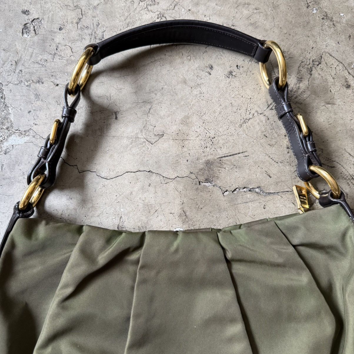 Prada Prada - Tessuto Nylon Vitello Daino Hobo Bag Olive Green Size ONE SIZE - 9 Thumbnail