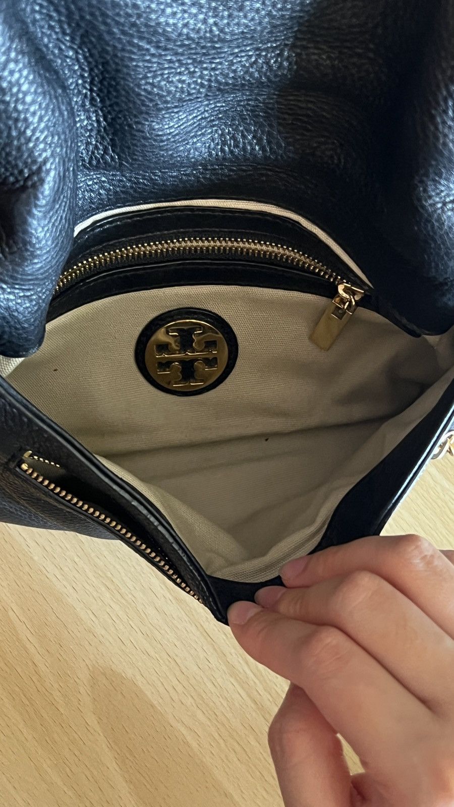 Tory Burch Tory Burch Crossbody Bag Leather Clutch Size ONE SIZE - 2 Thumbnail