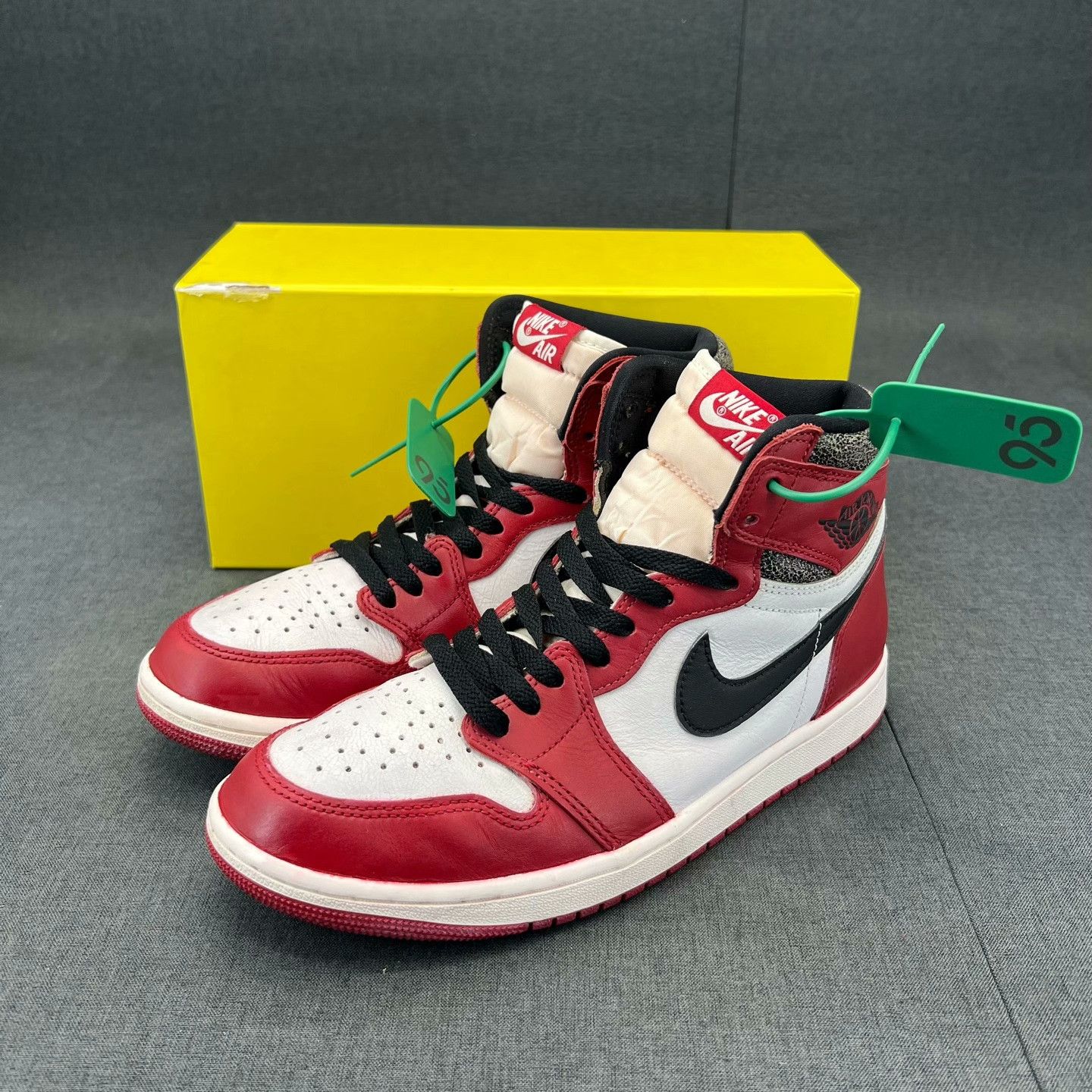 Nike Nike AJ1 Red Lowtop Sneakers 42 Men Size US 9 / EU 42 - 1 Thumbnail