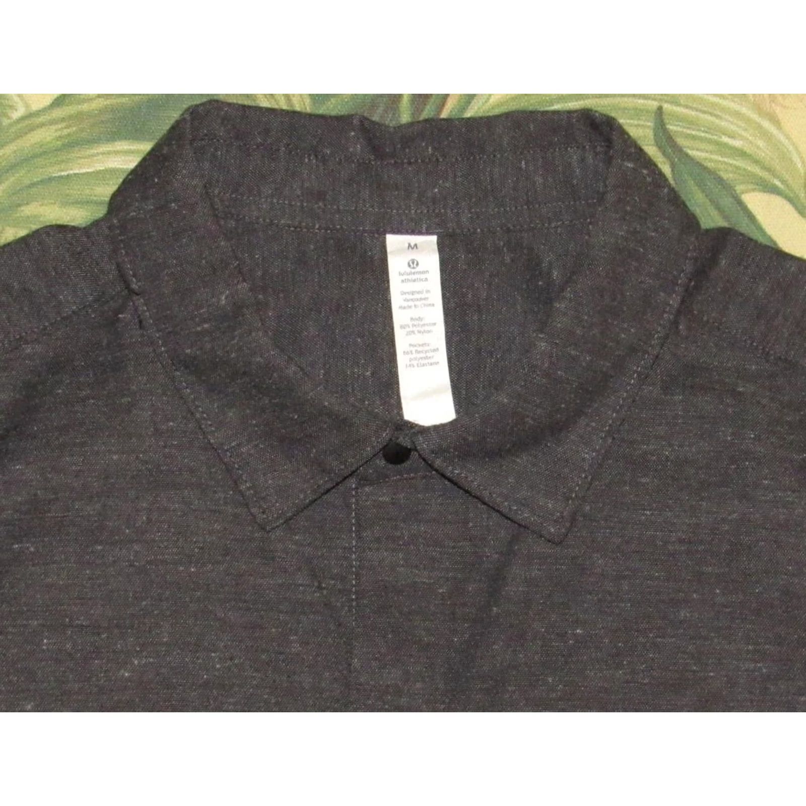 Lululemon LULULEMON Grey Short Sleeve Button Snap Shirt Medium Mens Size US M / EU 48-50 / 2 - 2 Thumbnail