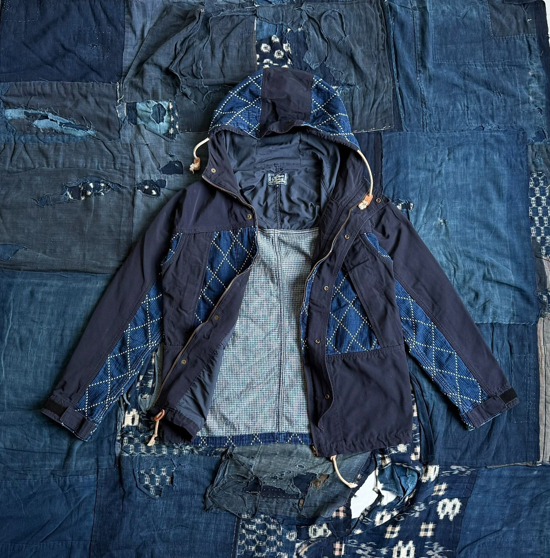 Studio D'Artisan Studio D'Artisan Indigo Sashiko Trench Jacket Size US M / EU 48-50 / 2 - 2 Thumbnail