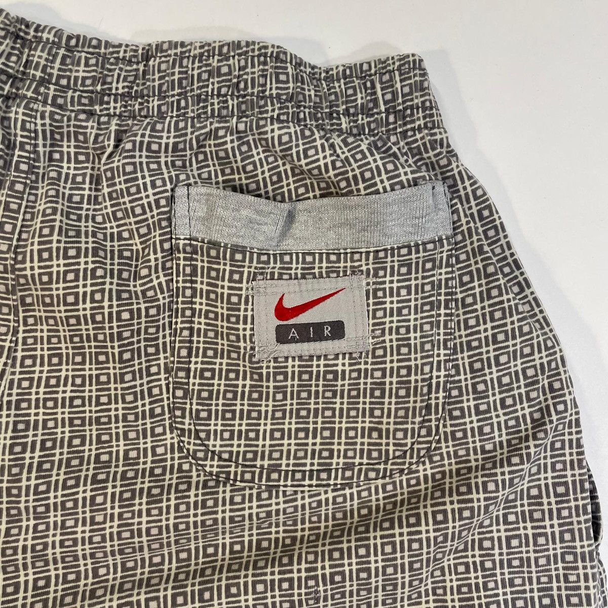 Nike Nike grey and white vintage shorts 90s Size US 36 / EU 52 - 5 Thumbnail