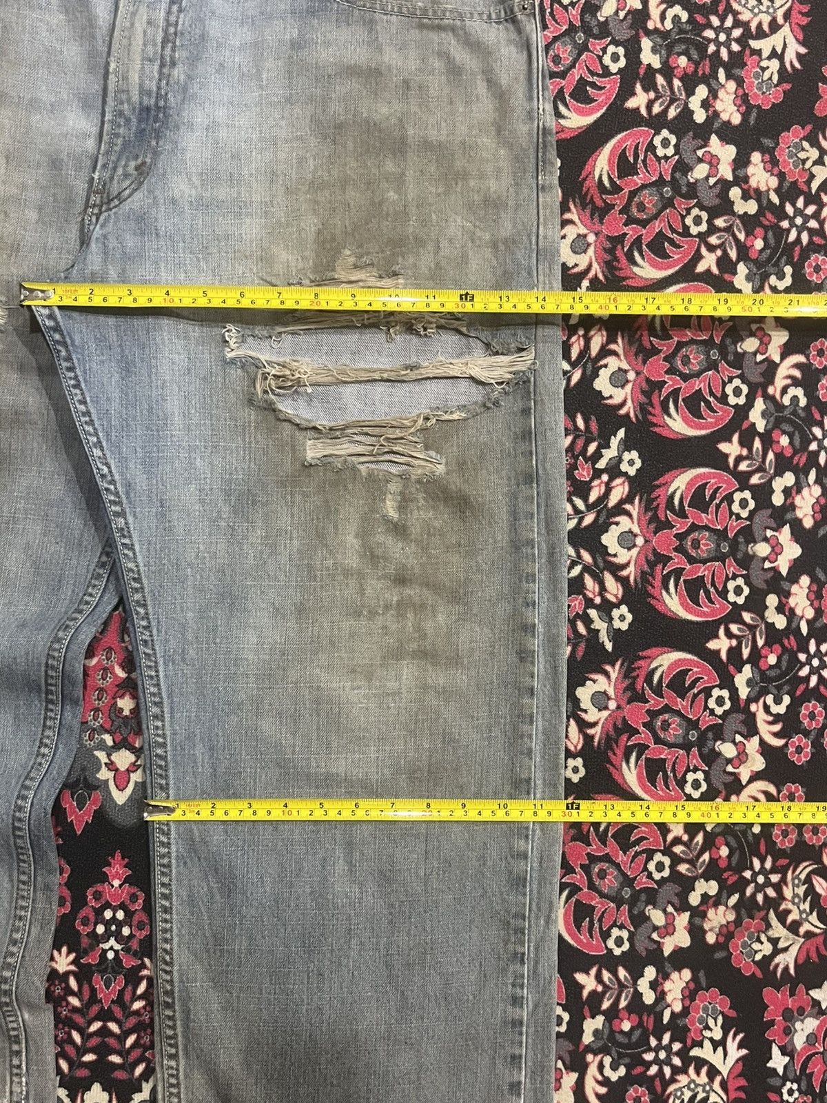 Levi's Vintage Levi’s 569 Light Rusty Blue Distressed Loose Jeans Size US 38 / EU 54 - 15 Thumbnail