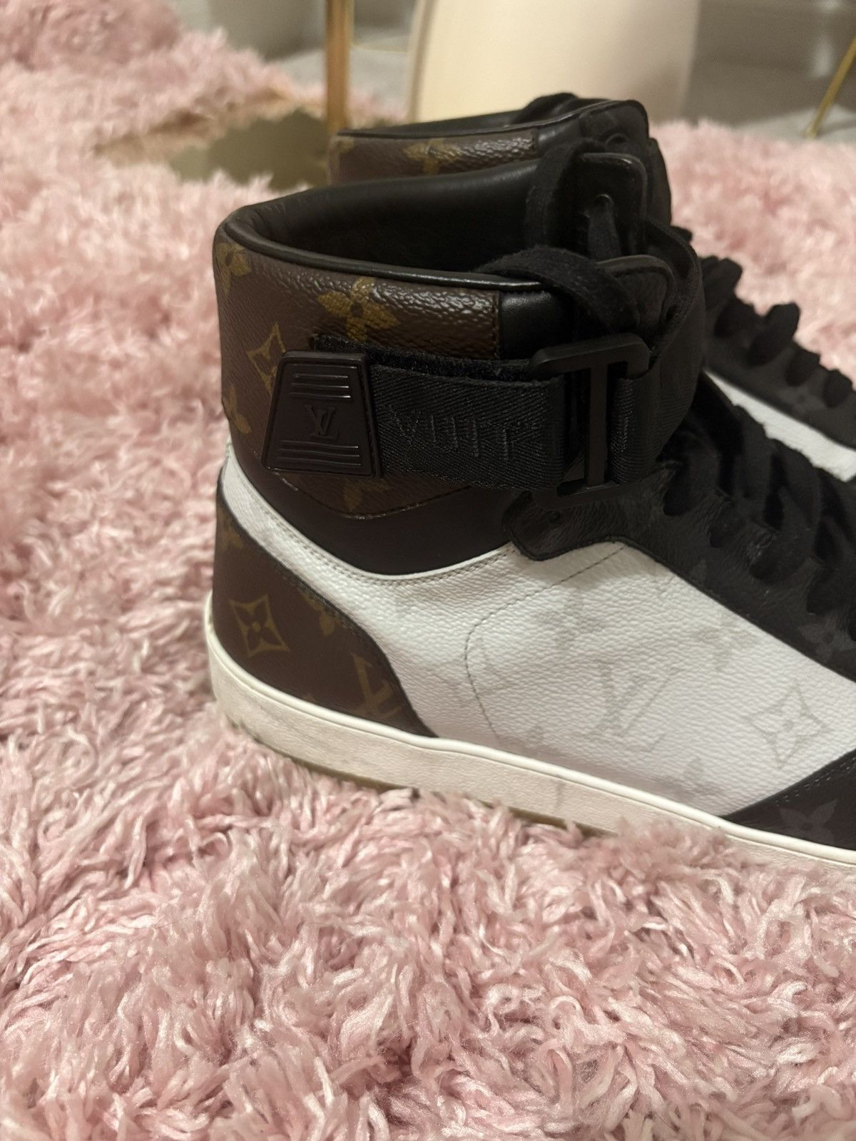 Louis Vuitton Louis Vuitton Rivoli Sneaker Size US 10 / EU 43 - 6 Thumbnail