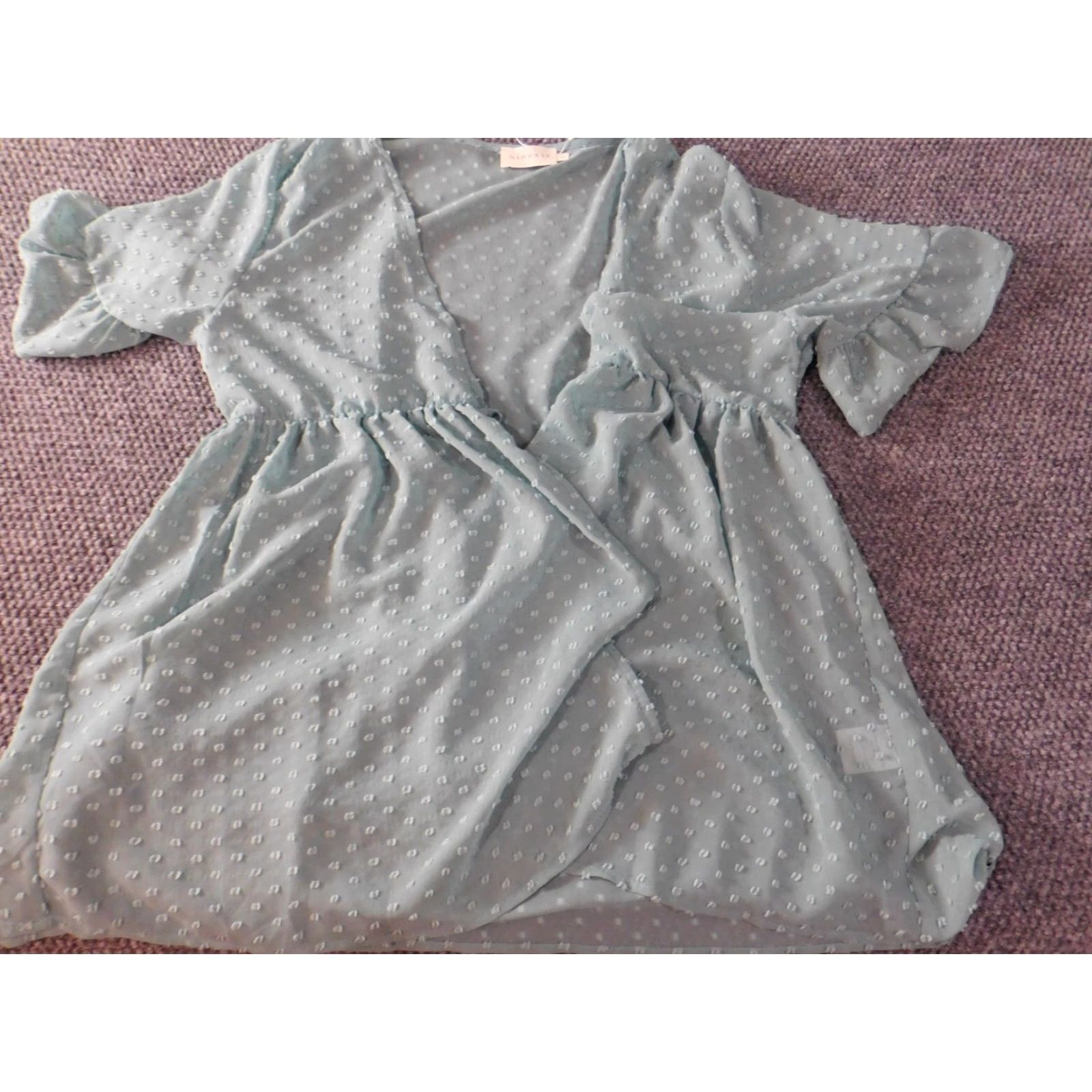 Vintage Ninexis Womens Blouse XL Green Cap Short Sleeve V-Neck Pullover Polka Dot Ruffle Polyester Rayon Casual Basic Classic Designer Size XL / US 12-14 / IT 48-50 - 2 Thumbnail