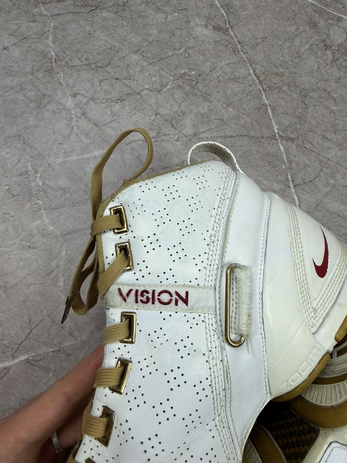 Nike Lebron 5 Zoom V size 10 basketball nba Size US 11 / EU 44 - 9 Thumbnail
