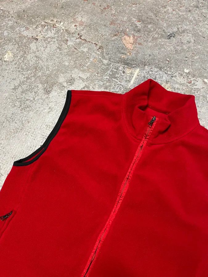 Prada 2000s Prada Red Linea Rossa Sleeveless Polar Fleece Vest Size US L / EU 52-54 / 3 - 3 Thumbnail