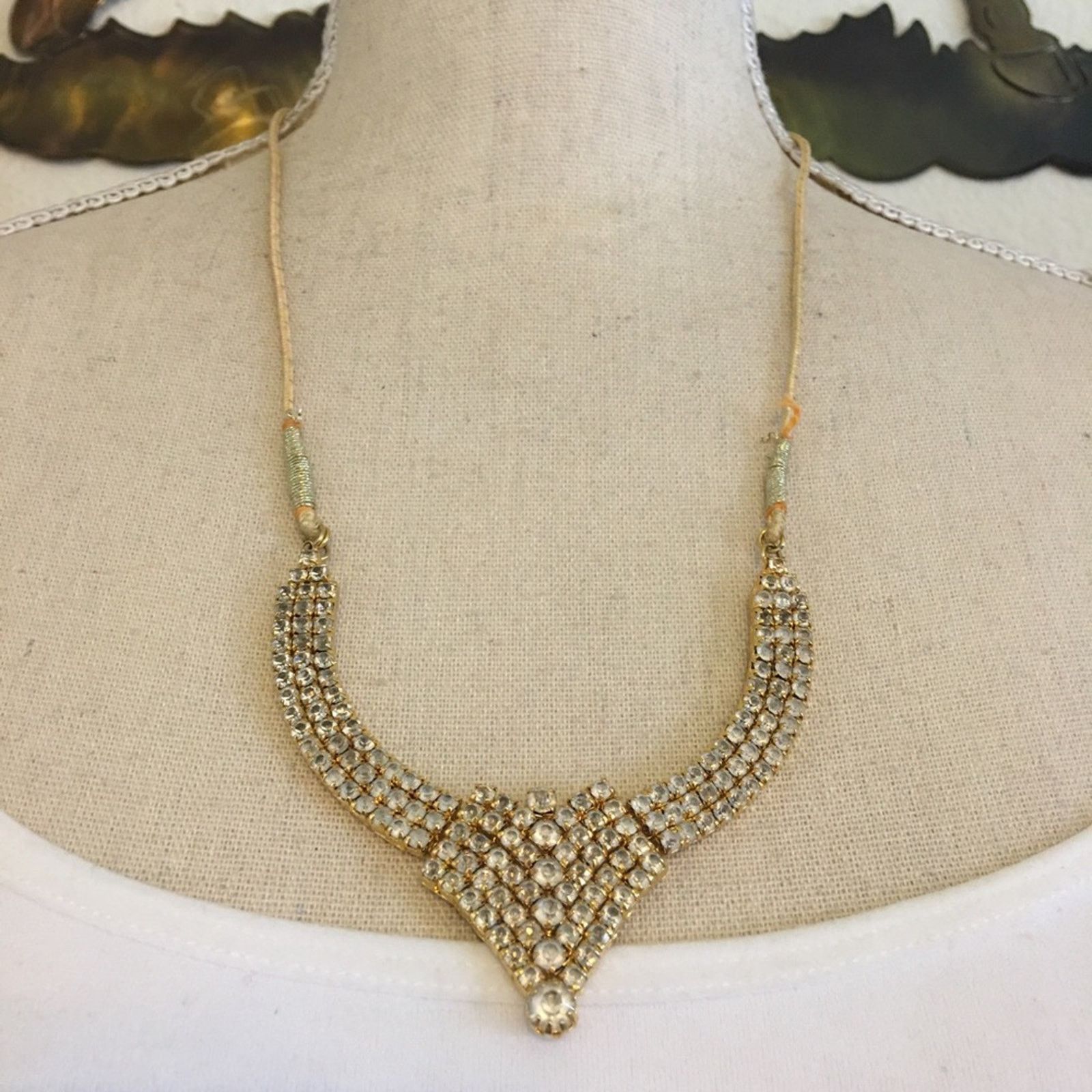 Vintage Vintage rhinestone disc metallic corded necklace Size ONE SIZE - 1 Thumbnail