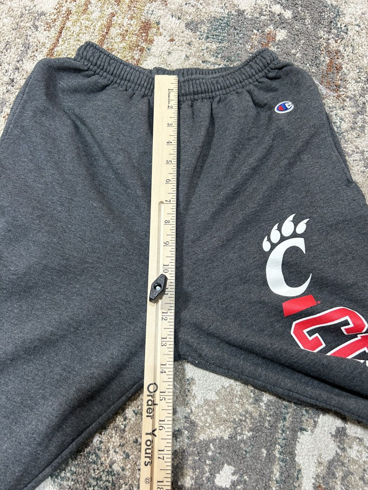 Champion Cincinatti Bearcats Collegiate Spellout Logo Sweatpants Size US 30 / EU 46 - 5 Thumbnail