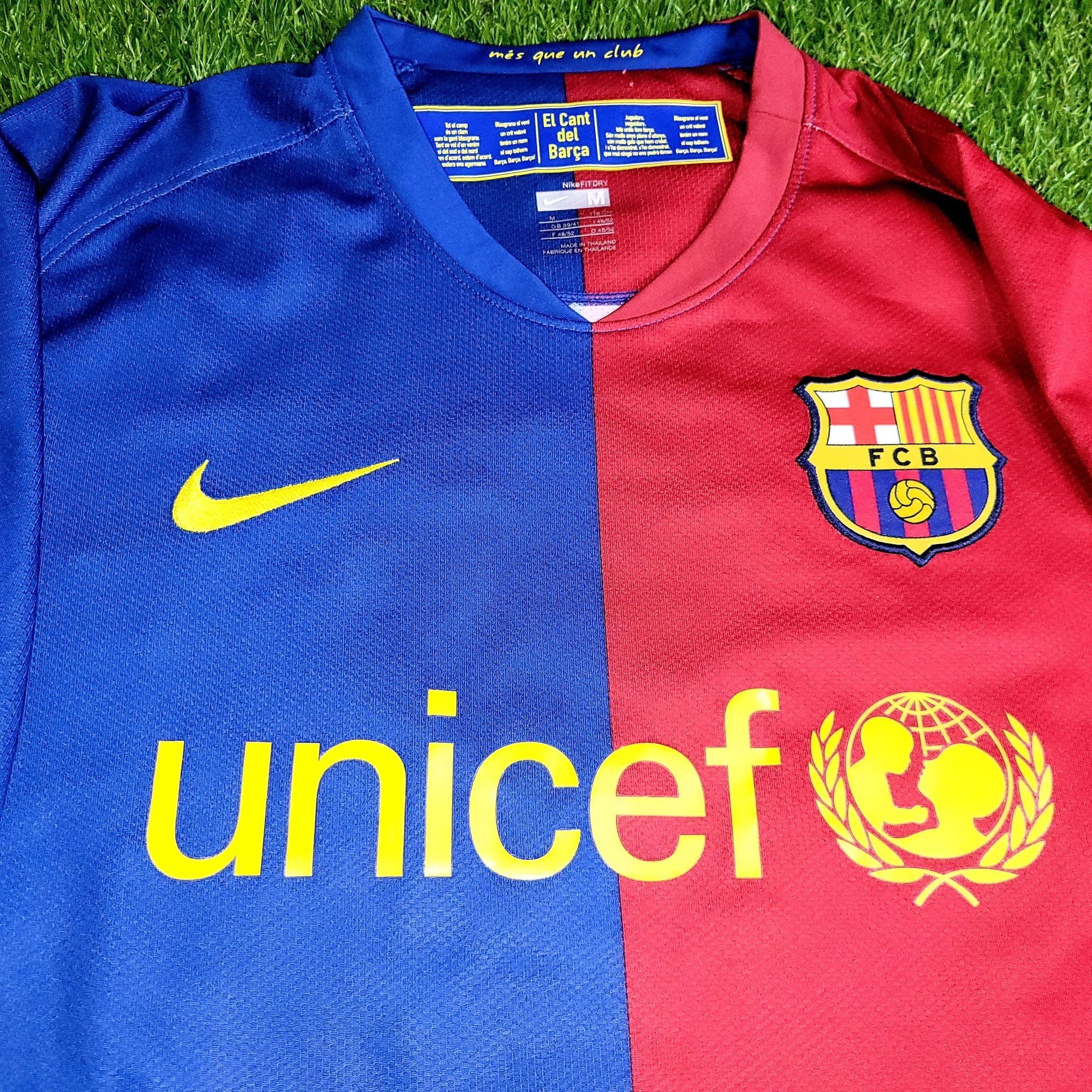 Nike Messi Barcelona TREBLE SEASON 2008 2009 Soccer Jersey M Size US M / EU 48-50 / 2 - 3 Thumbnail