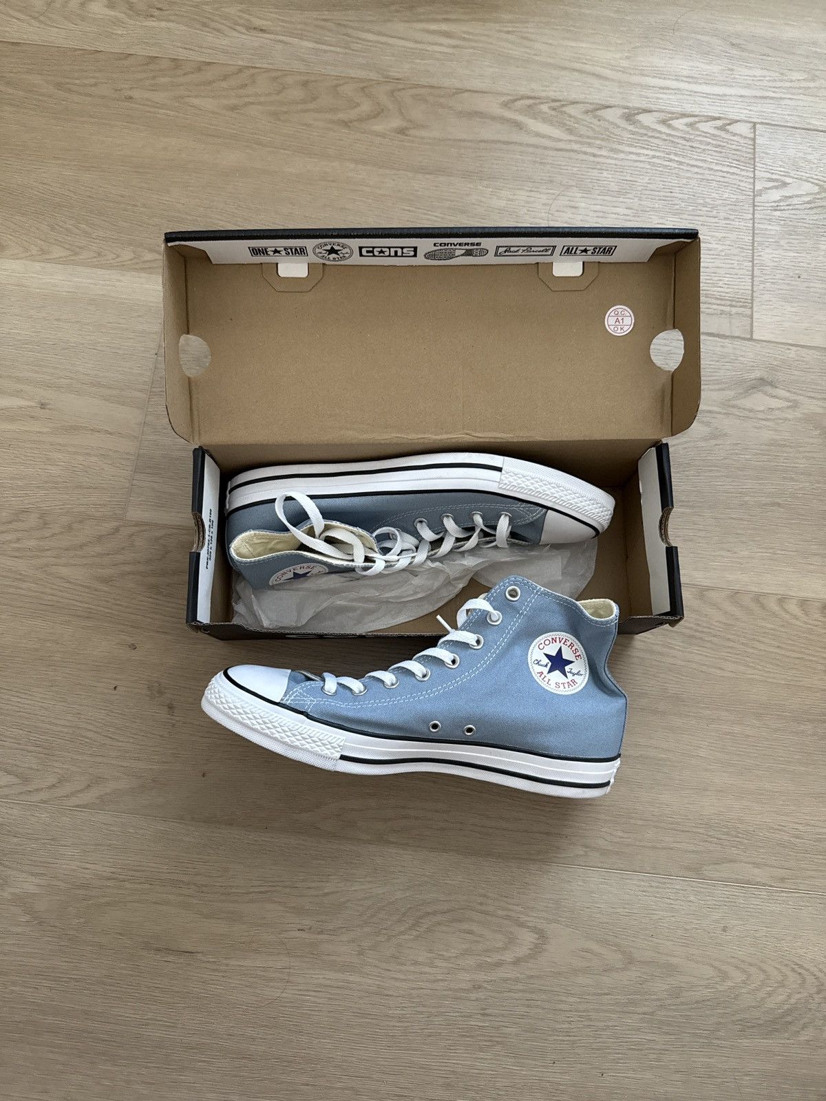 Converse Converse All Stars High-Rise Sneaker Size US 10 / EU 43 - 1 Thumbnail