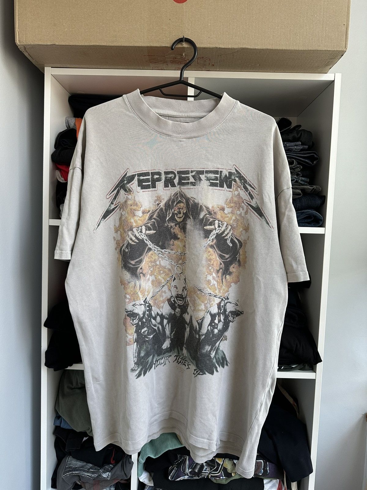Represent Clo. 🔥OVERSIZED REPRESENT “YOUR TIME IS UP” T-SHIRT”🔥 Size US M / EU 48-50 / 2 - 1 Thumbnail