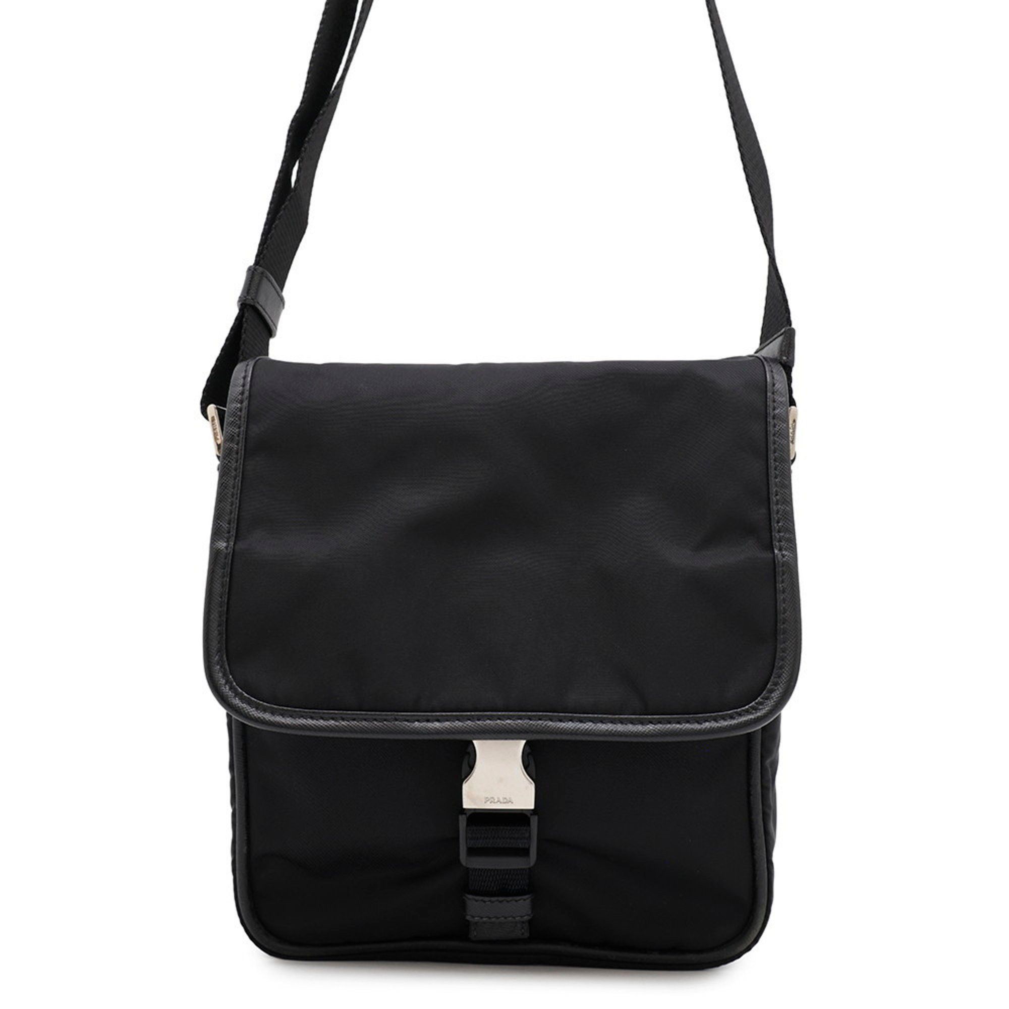 た*よ様 PRADA nylon shoulder bag Black Prada Explore Large Re-nylon Shoulder Bag With Flap | PRADA