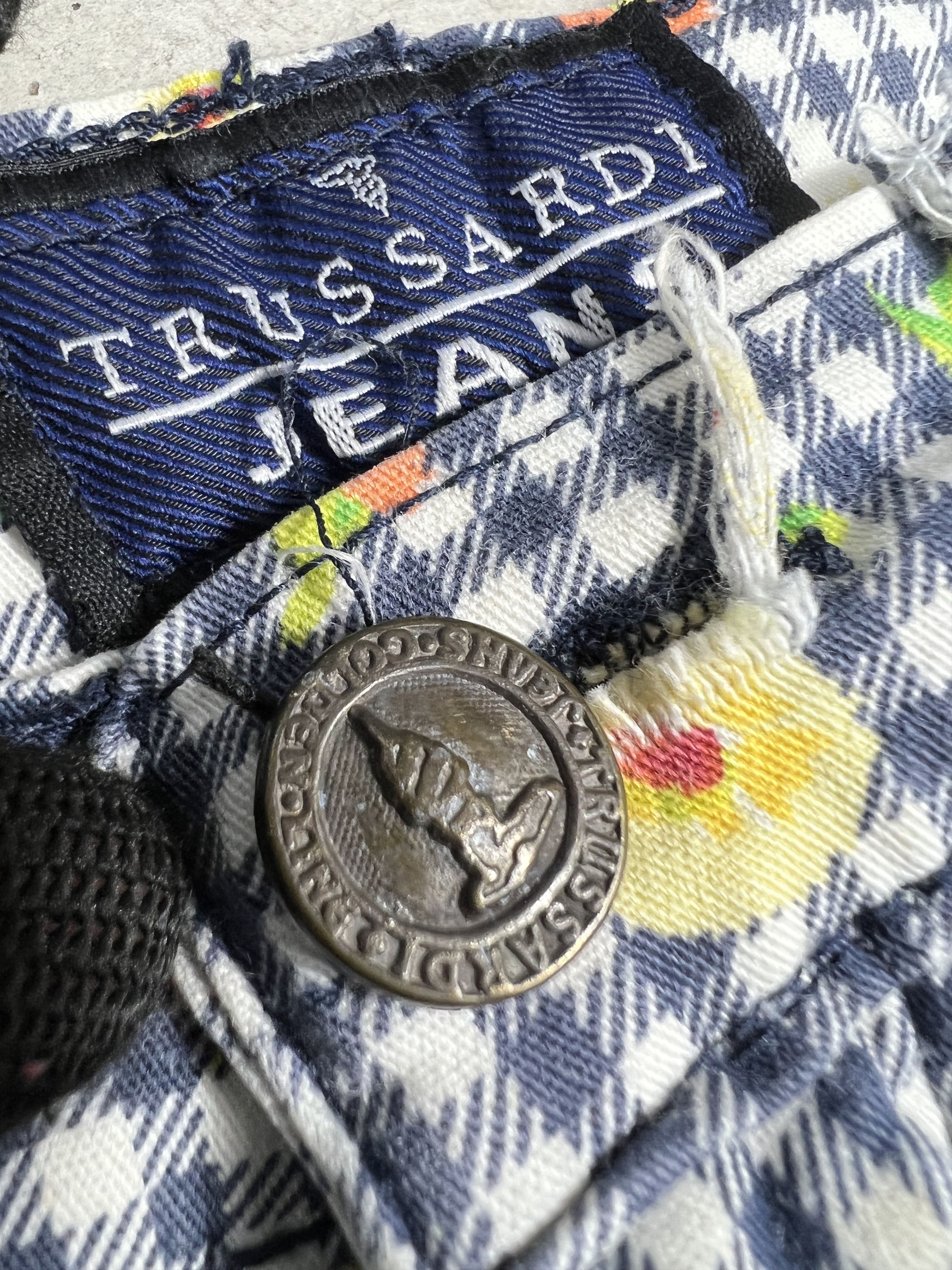 Trussardi Vintage Trussardi Jeans Plaid Flower Denim GTMPT361 Size 24" / US 00 / IT 34 - 7 Thumbnail