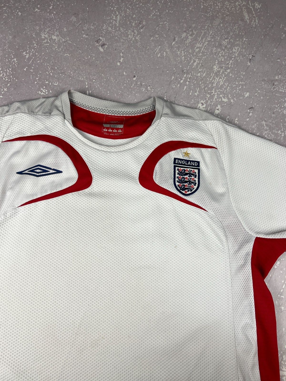 Umbro 2006 2007 Umbro England Team Training Soccer Football Jersey Size US XL / EU 56 / 4 - 3 Thumbnail