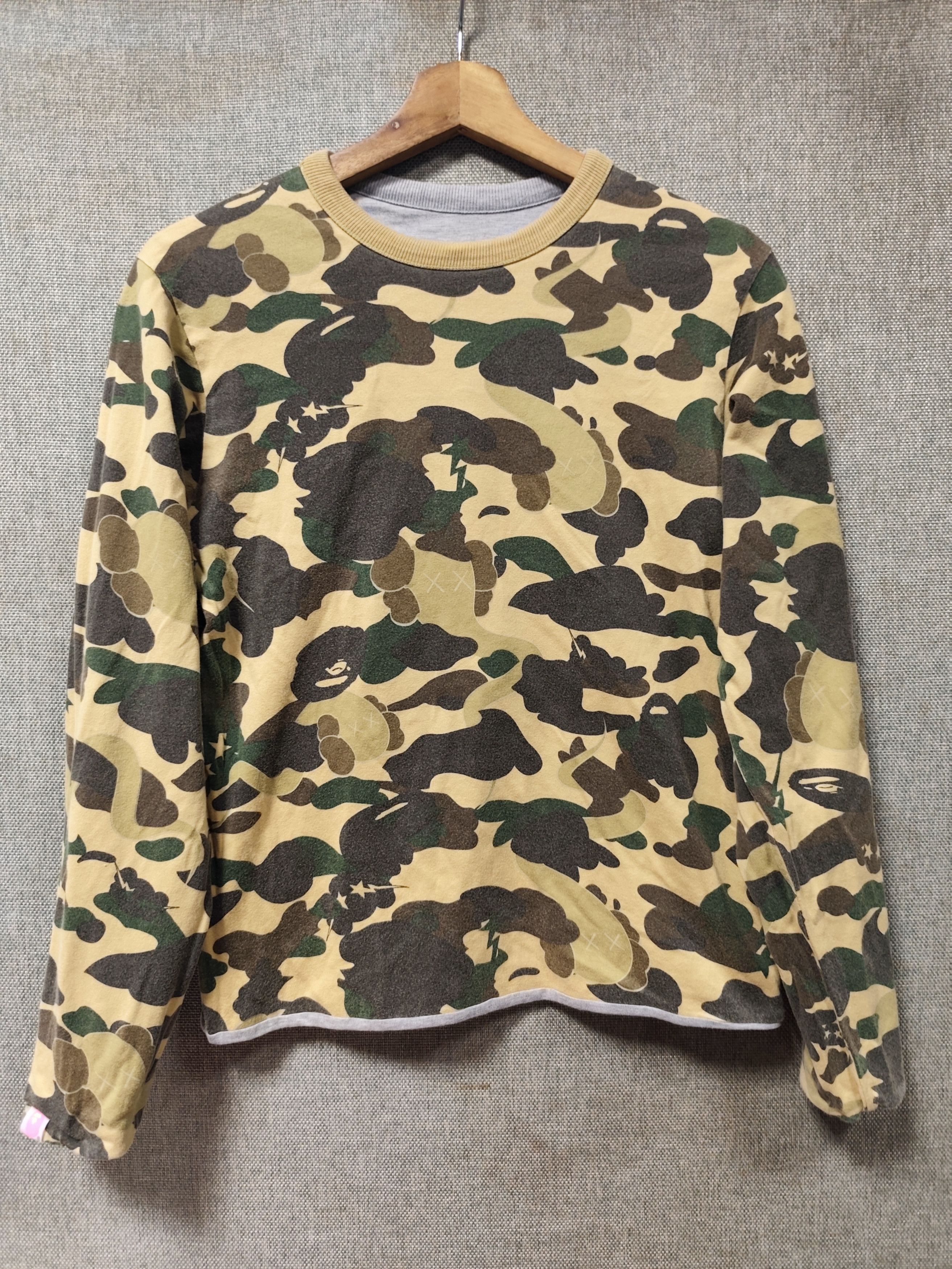 Bape × Kaws Bape x Kaws Reversible L/S Tee Size S / US 4 / IT 40 - 3 Thumbnail